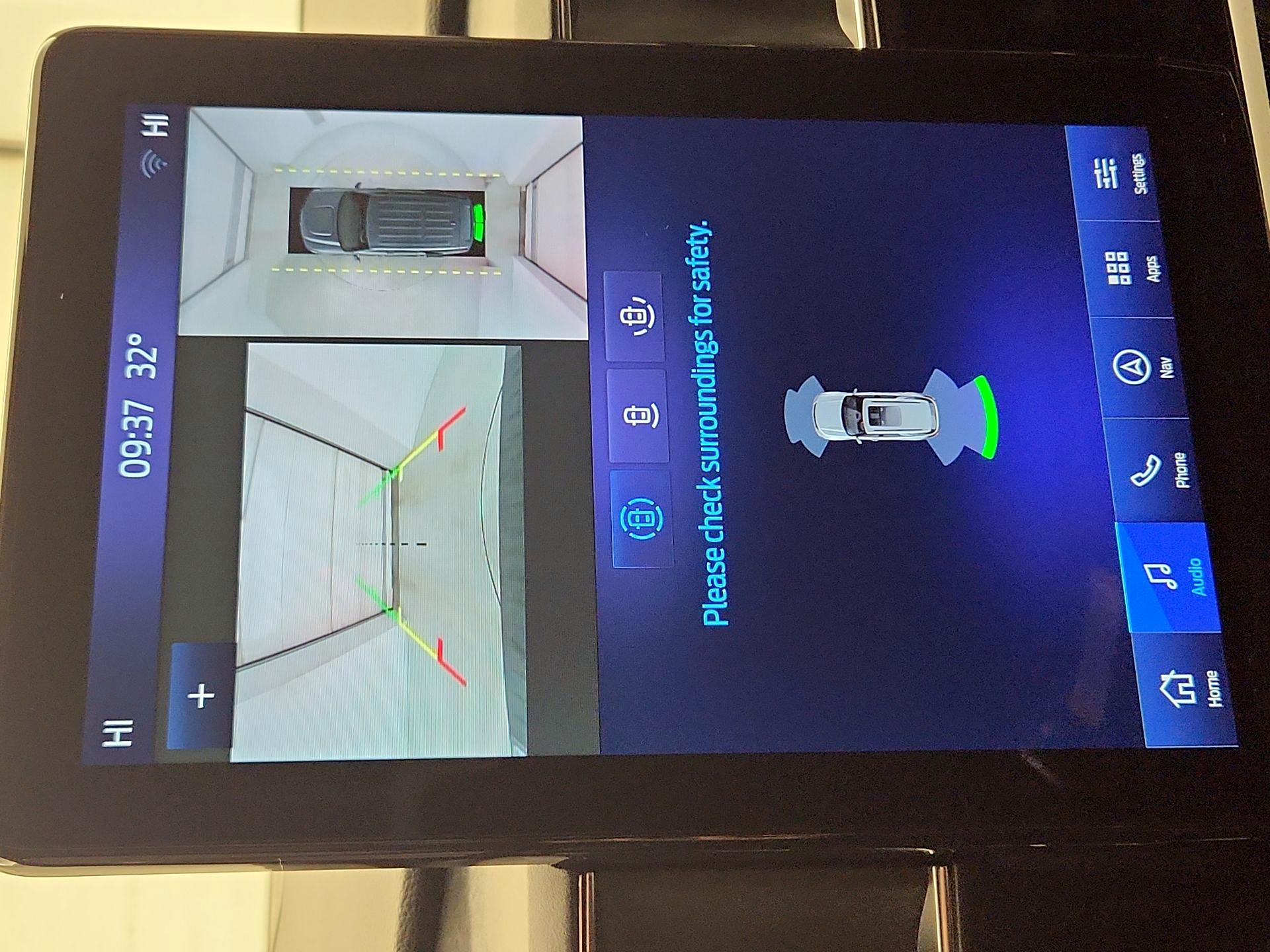 Thumbnail: 2022 Ford Explorer - 15