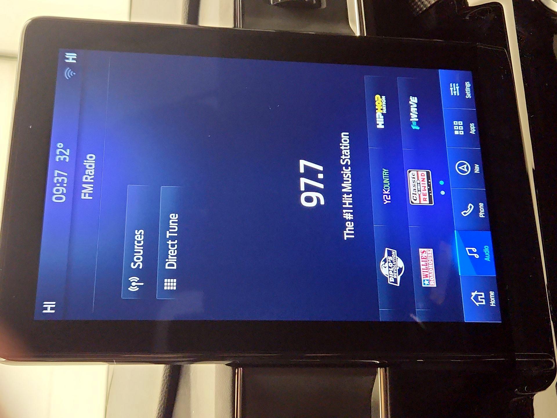 Thumbnail: 2022 Ford Explorer - 16