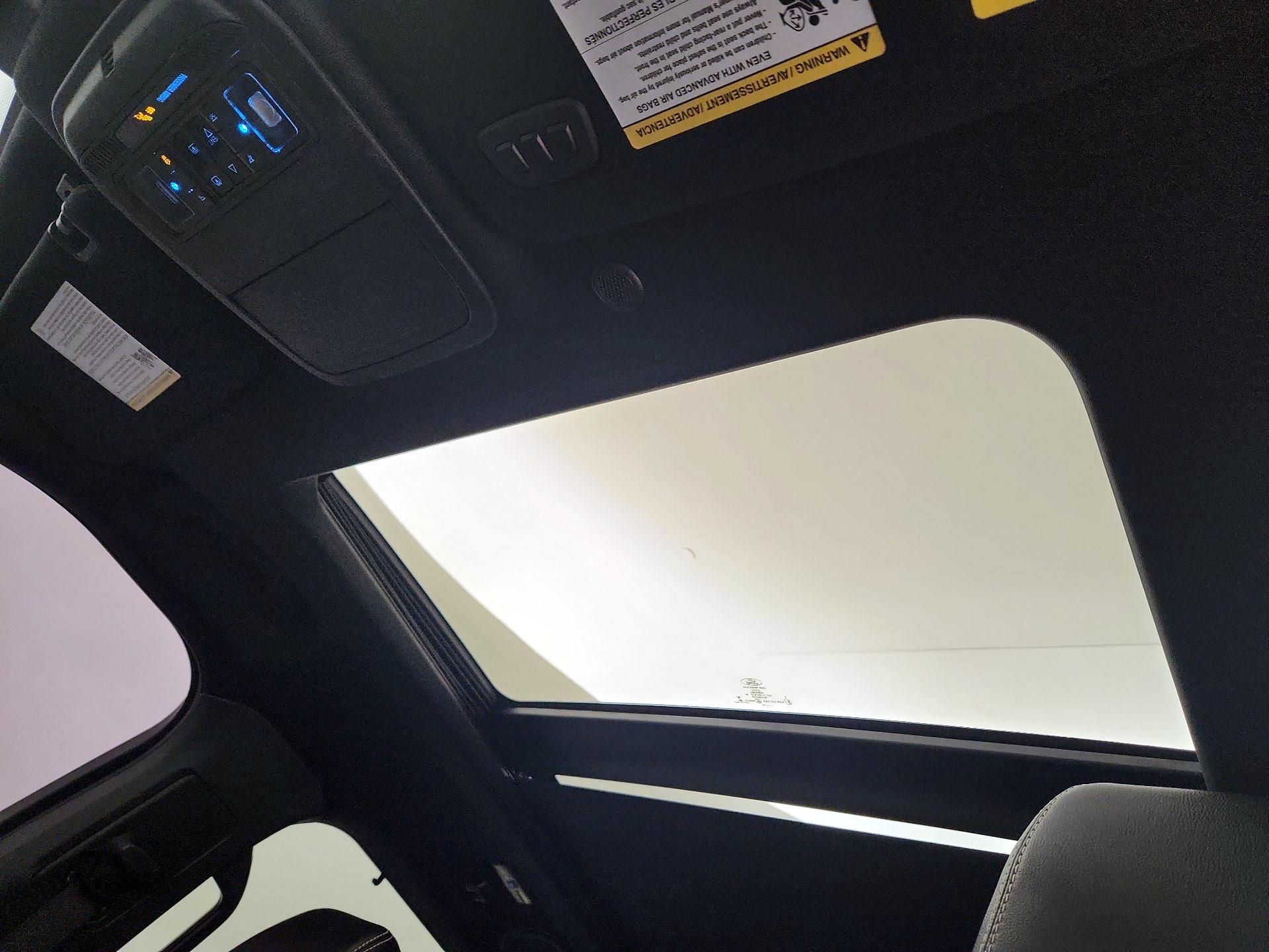 Thumbnail: 2022 Ford Explorer - 20