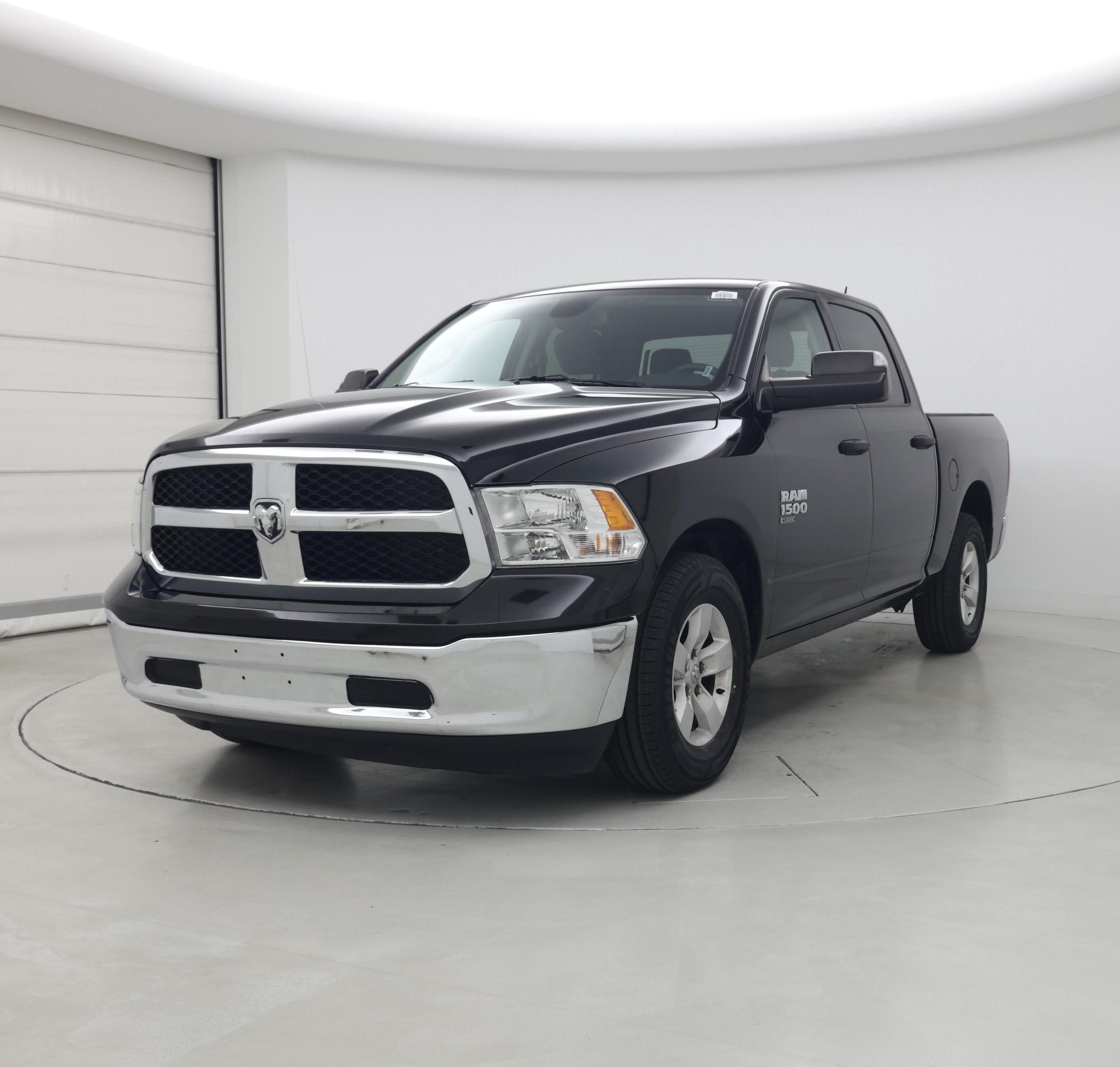 Thumbnail: 2023 RAM 1500 Classic - 4