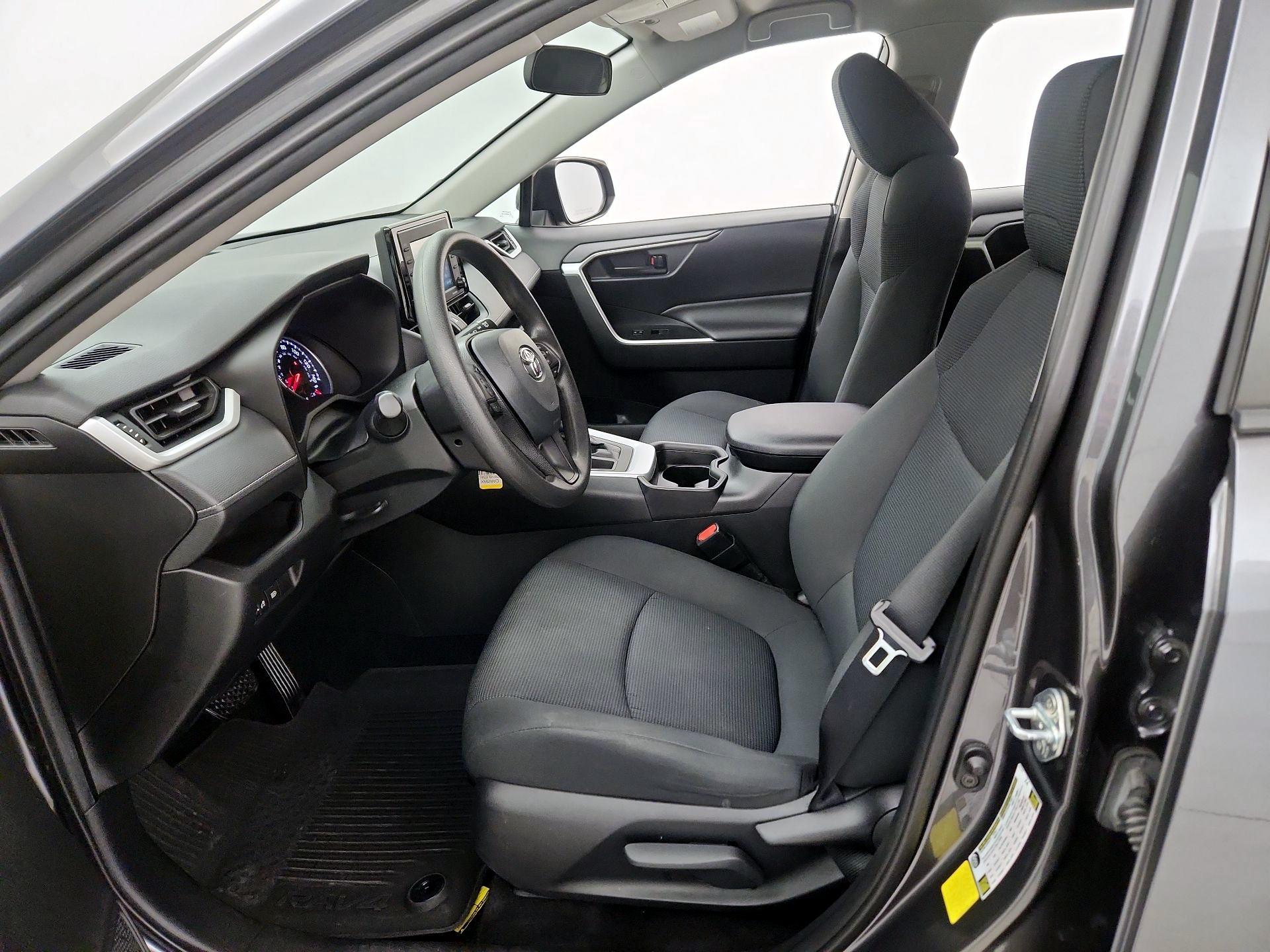 Thumbnail: 2021 Toyota RAV4 - 11