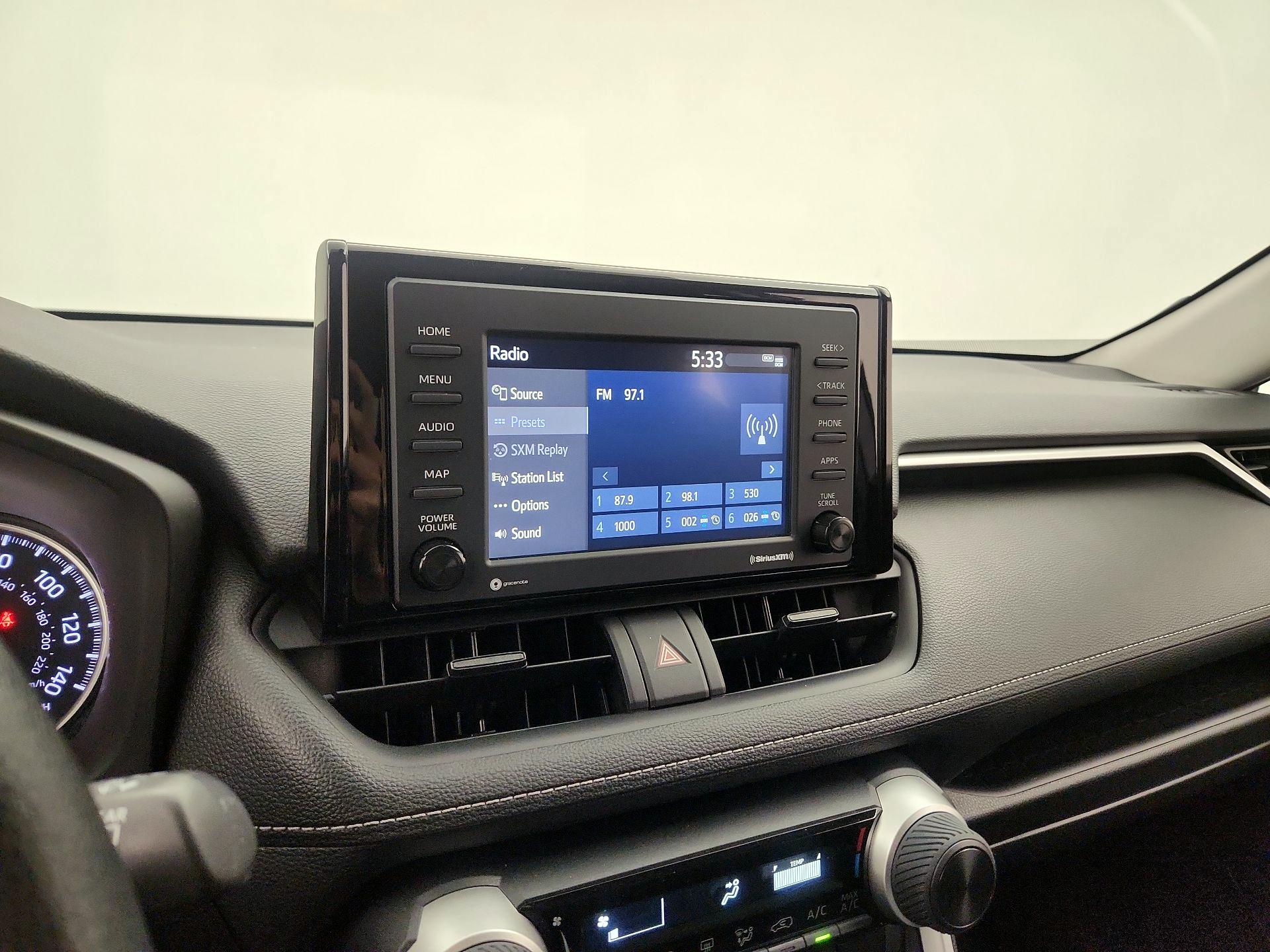 Thumbnail: 2021 Toyota RAV4 - 15