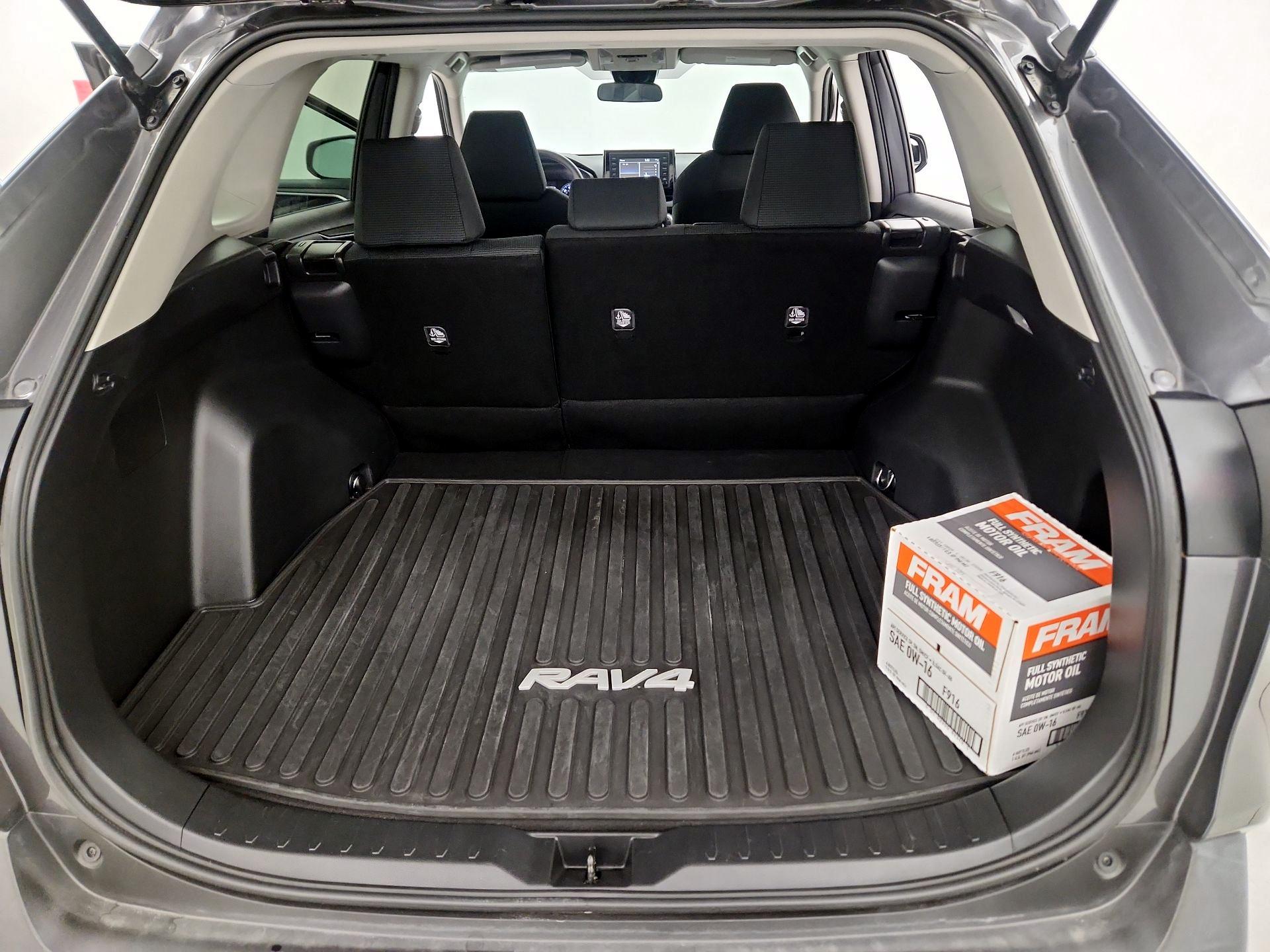 Thumbnail: 2021 Toyota RAV4 - 20