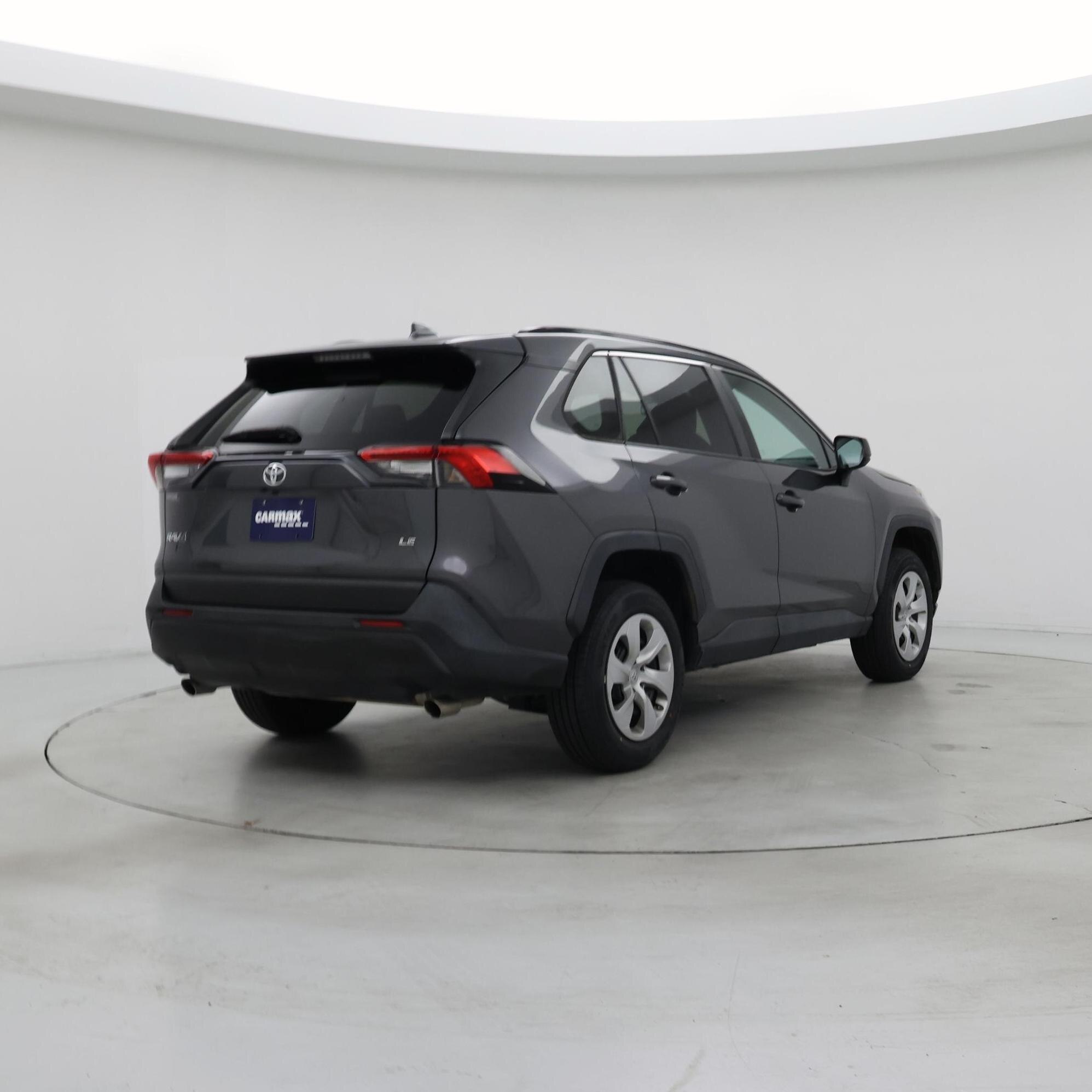Thumbnail: 2021 Toyota RAV4 - 8