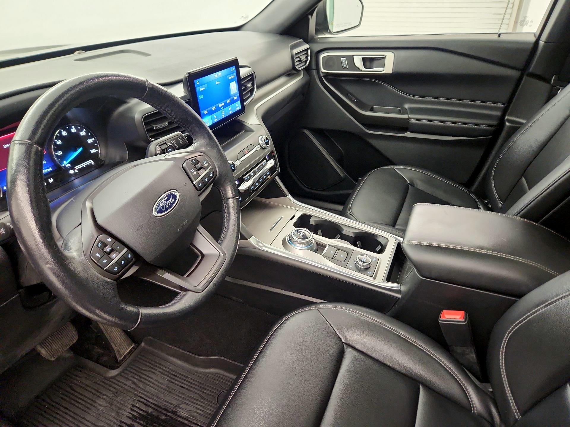 Thumbnail: 2020 Ford Explorer - 11