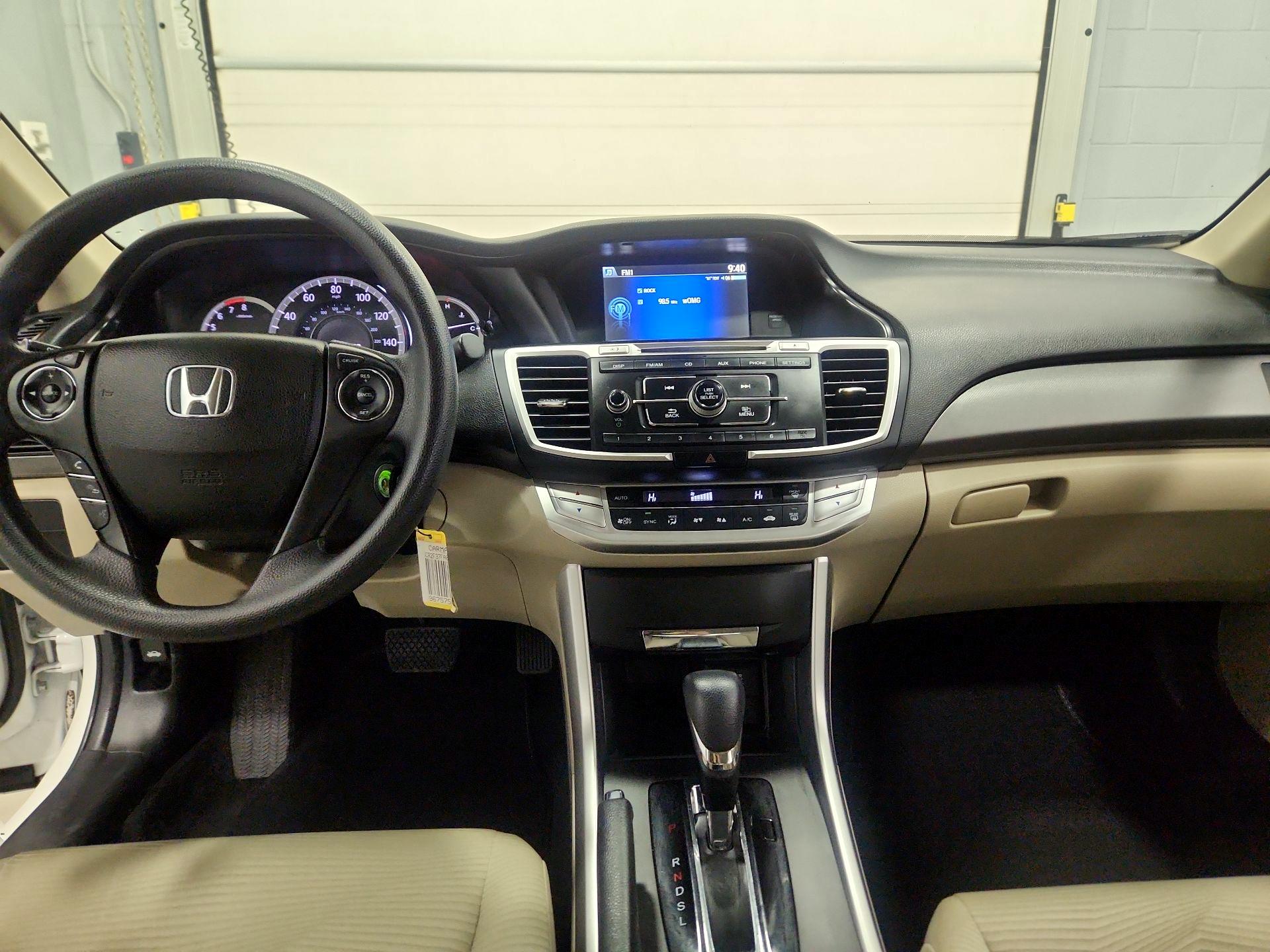 Thumbnail: 2015 Honda Accord - 9