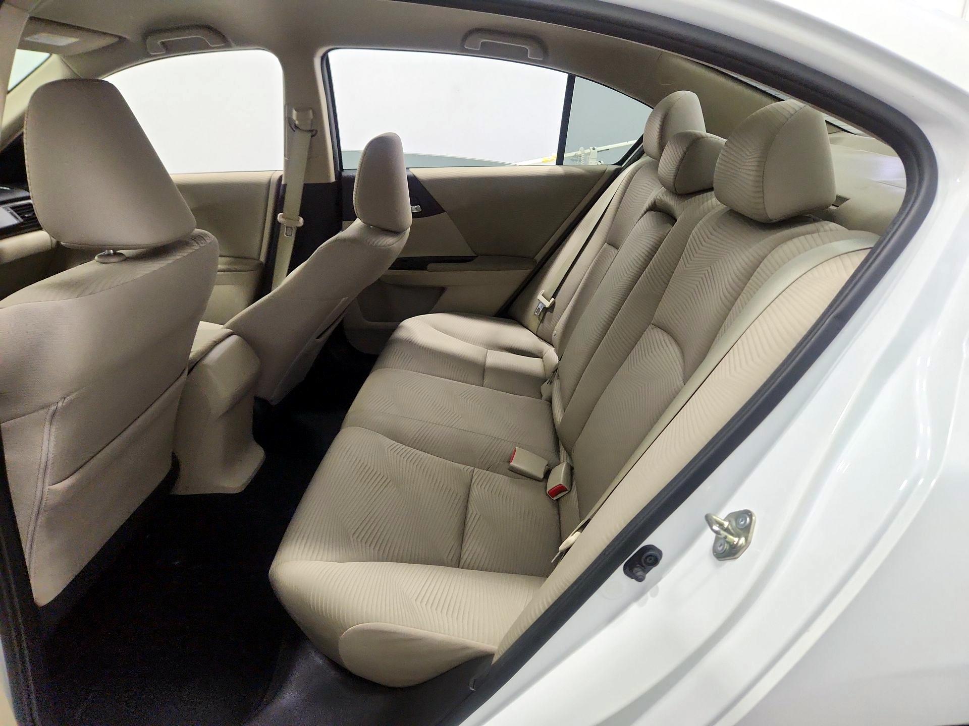 Thumbnail: 2015 Honda Accord - 19