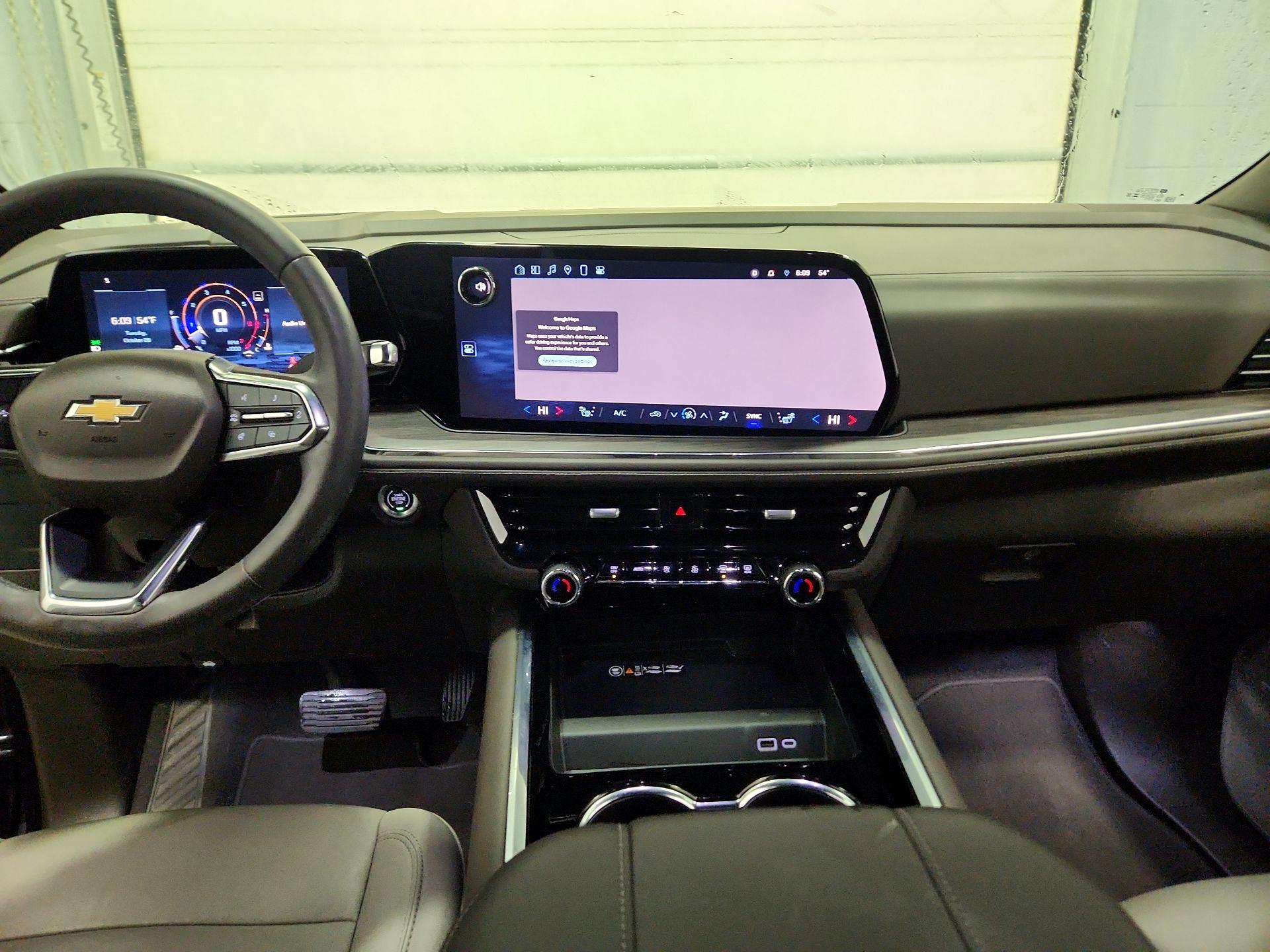 Thumbnail: 2025 Chevrolet Suburban - 9