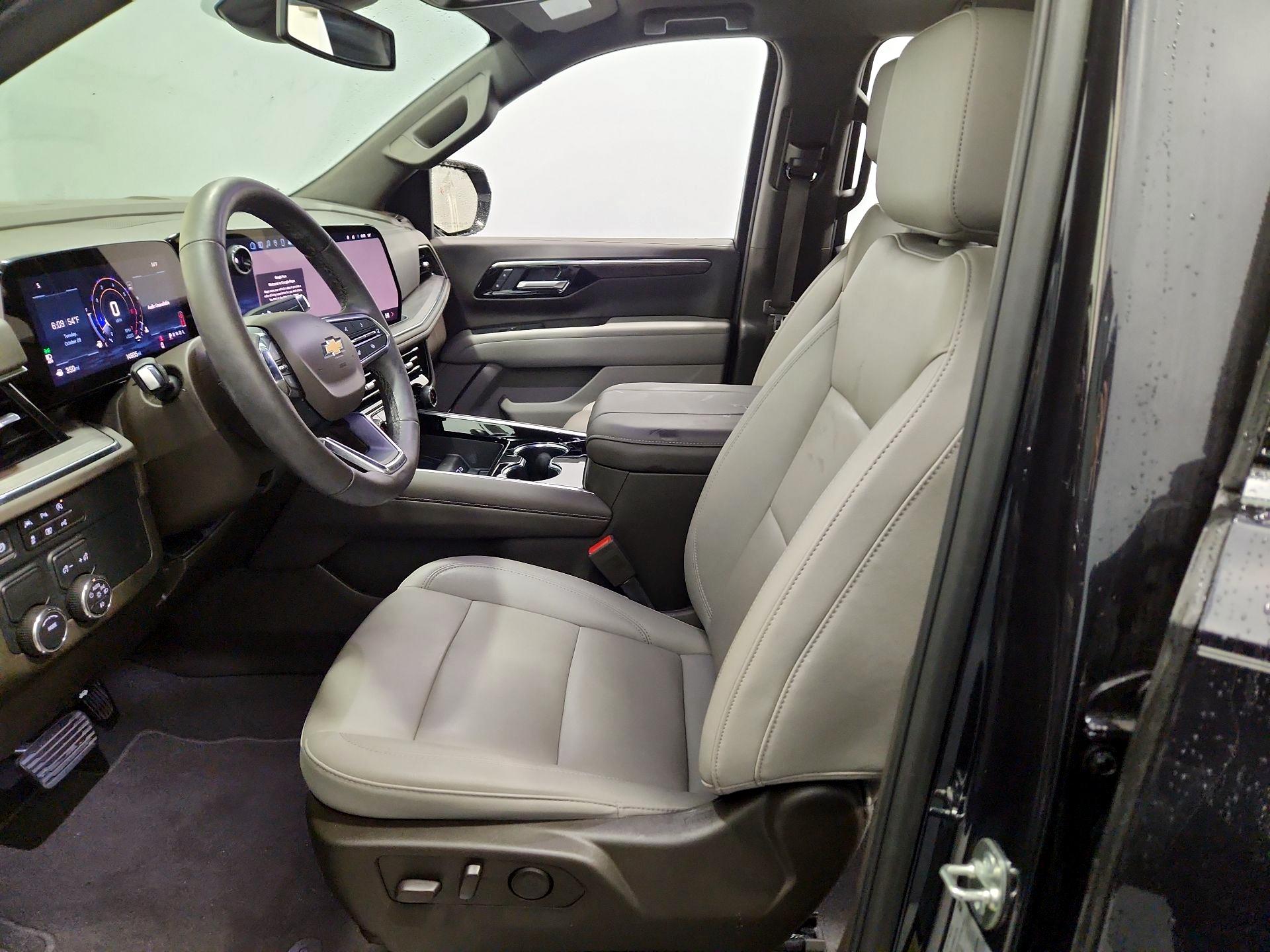 Thumbnail: 2025 Chevrolet Suburban - 11