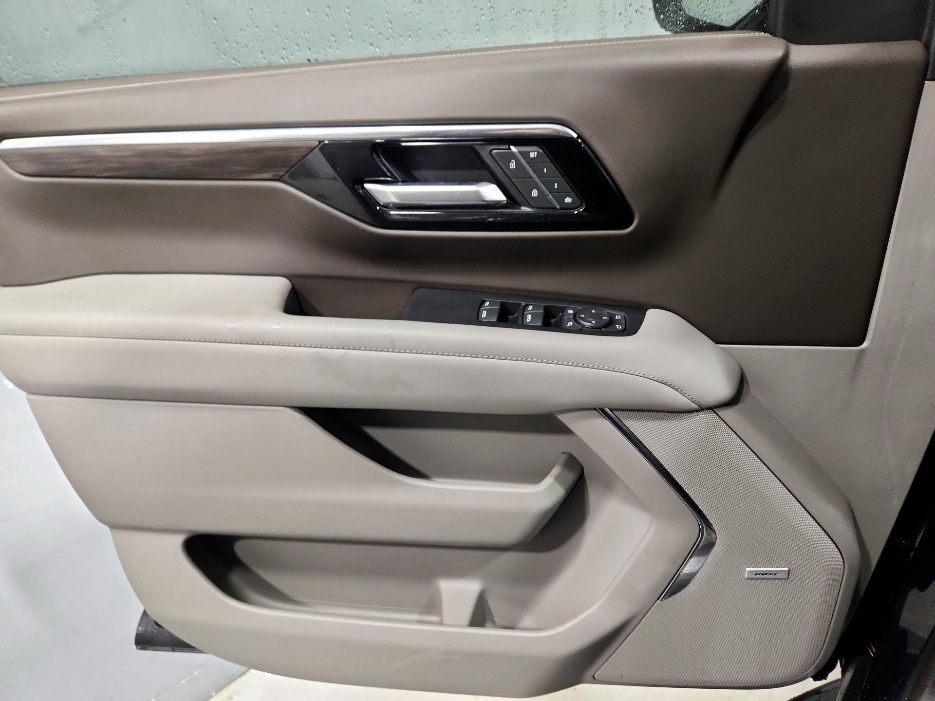 Thumbnail: 2025 Chevrolet Suburban - 12