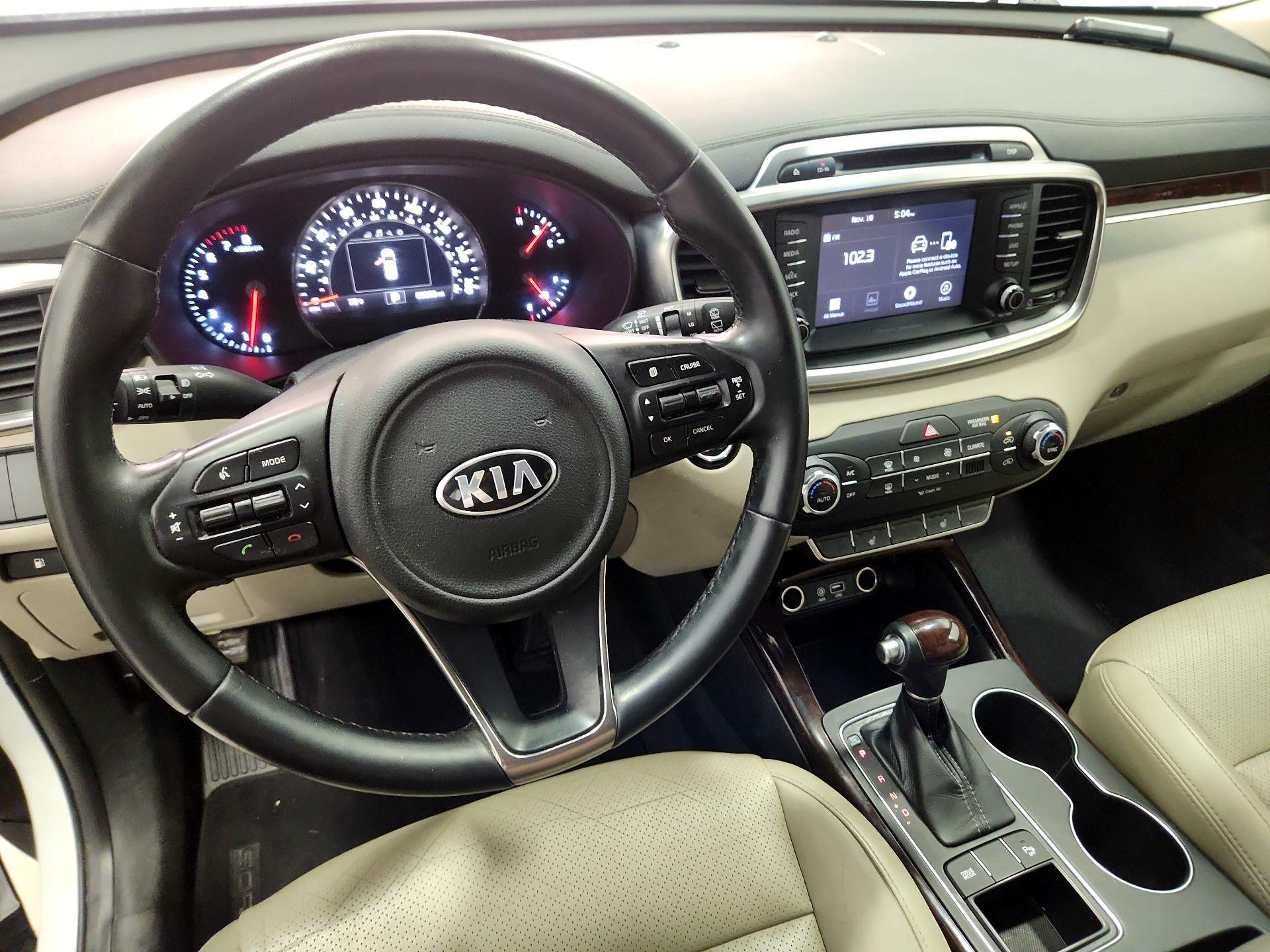 Thumbnail: 2018 Kia Sorento - 9