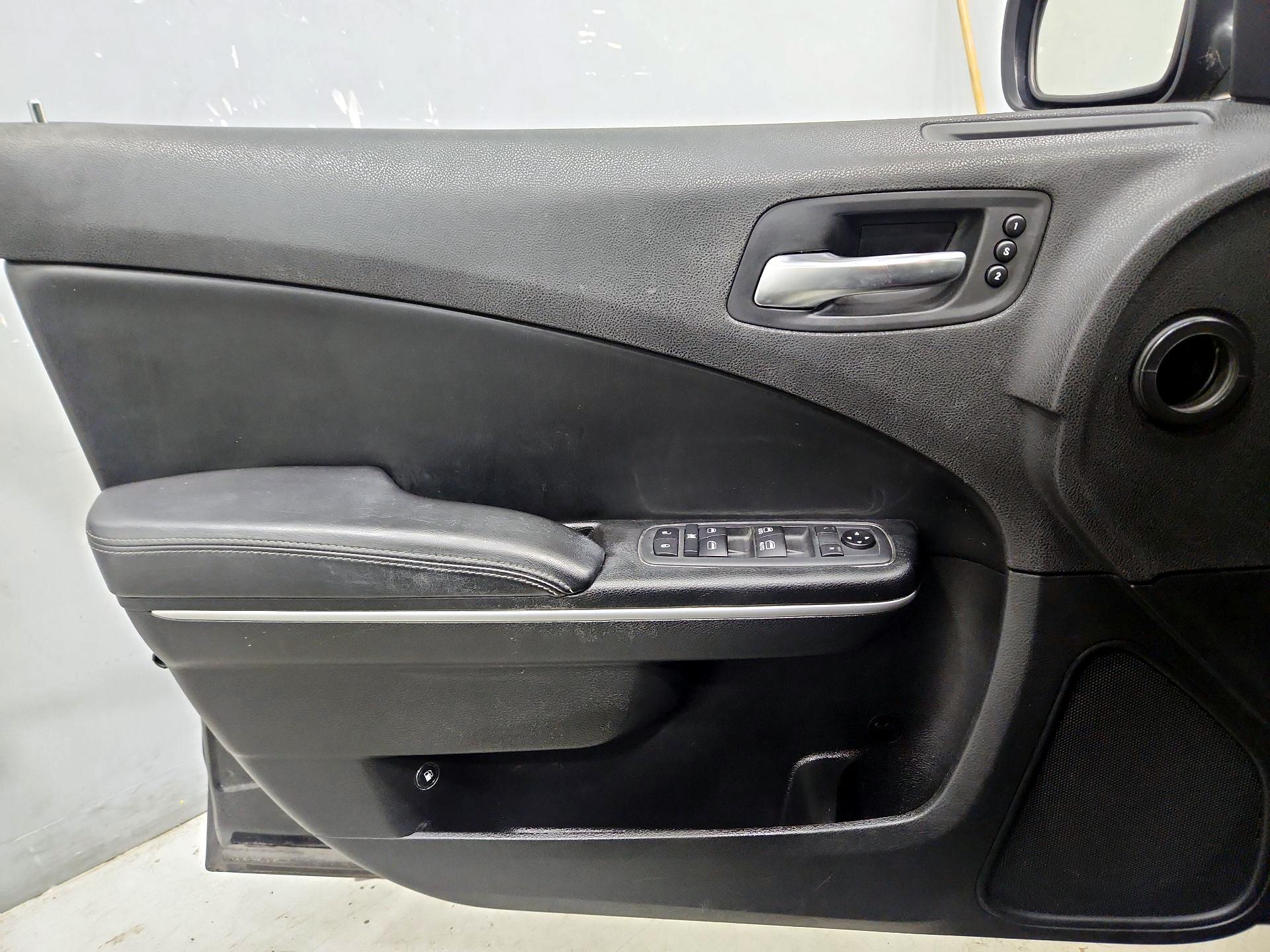 Thumbnail: 2019 Dodge Charger - 12