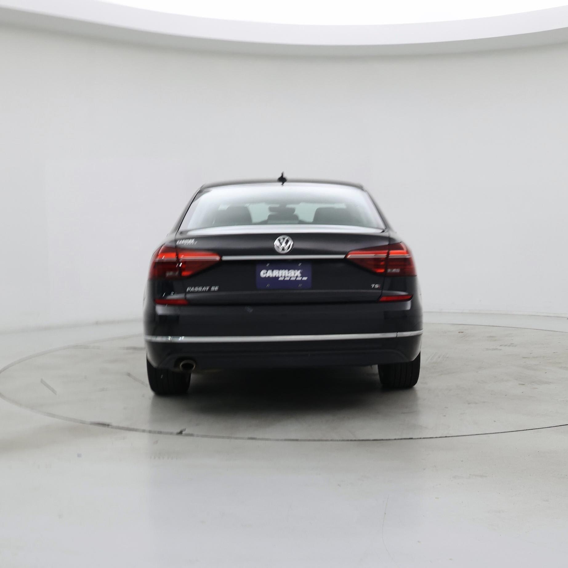 Thumbnail: 2018 Volkswagen Passat - 6