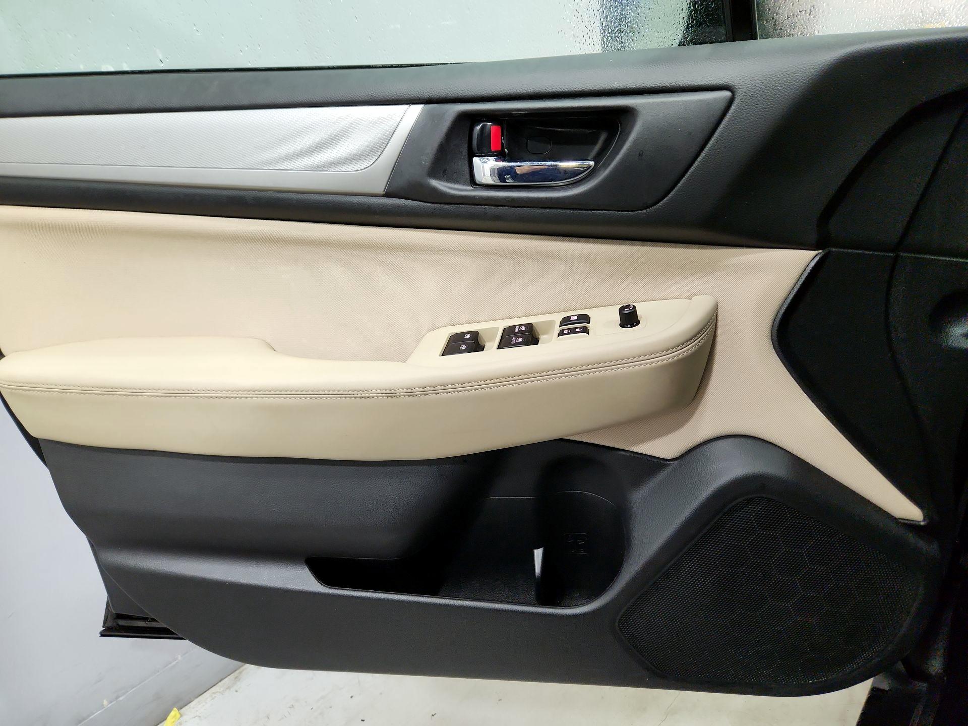 Thumbnail: 2019 Subaru Outback - 12