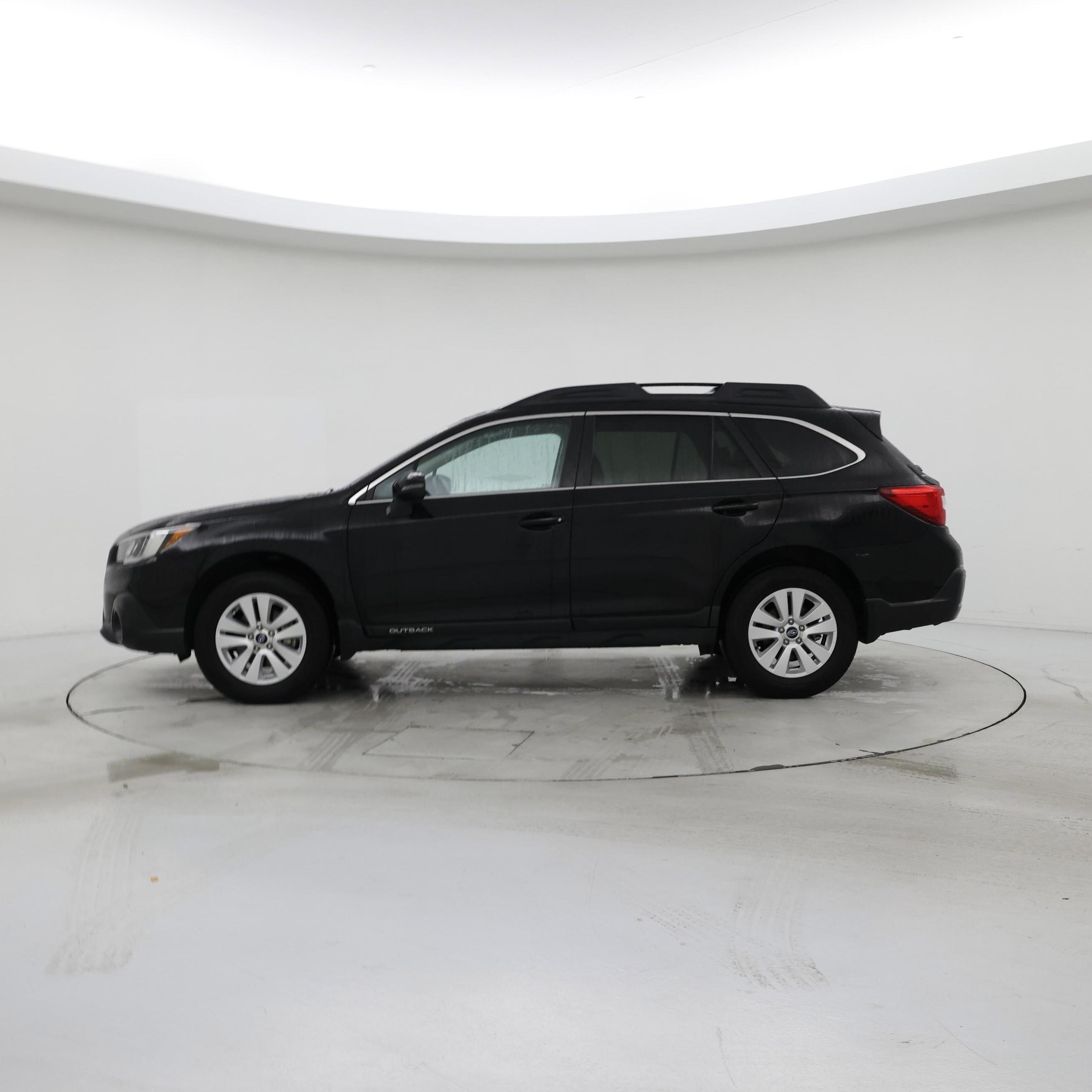 Thumbnail: 2019 Subaru Outback - 3