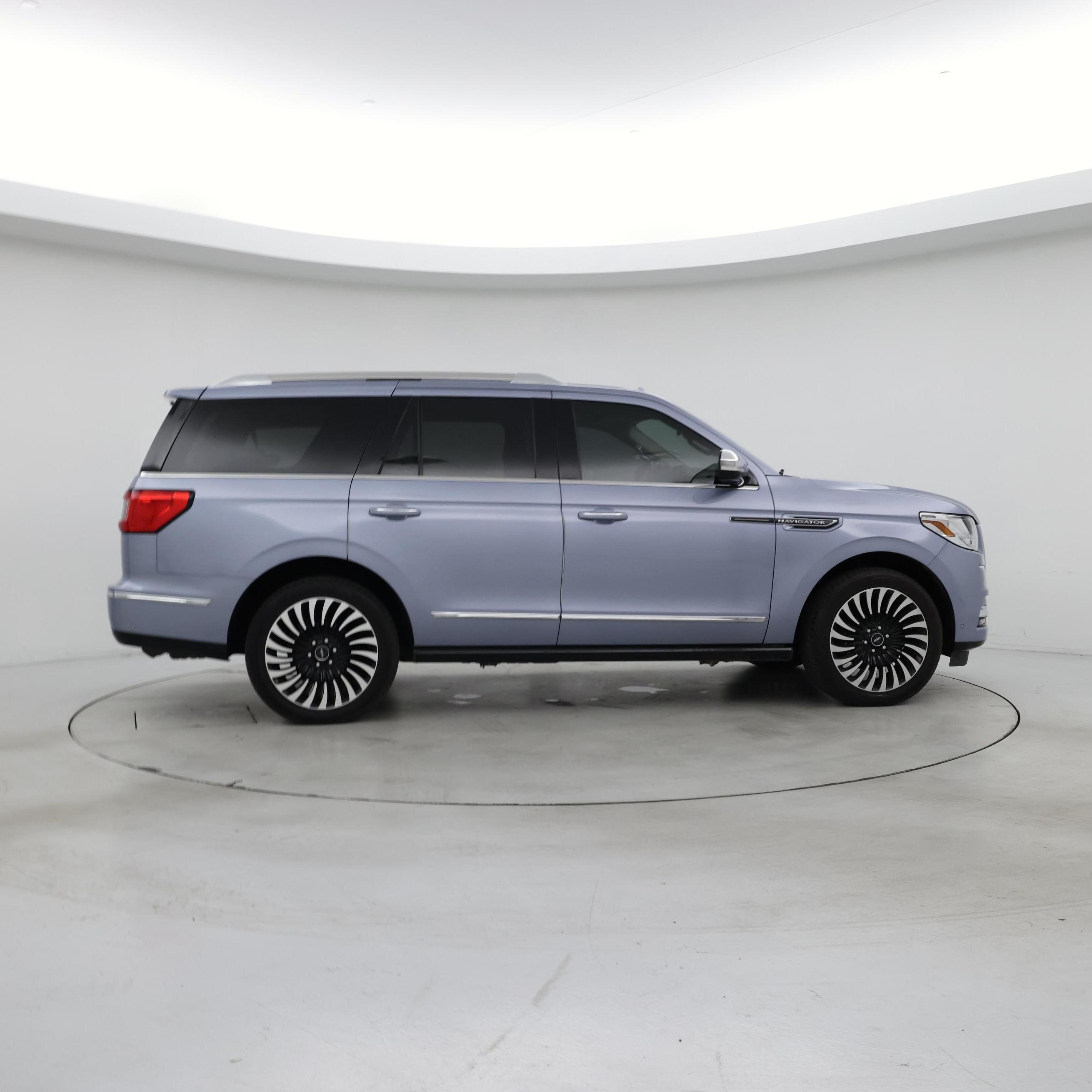 Thumbnail: 2020 Lincoln Navigator - 7
