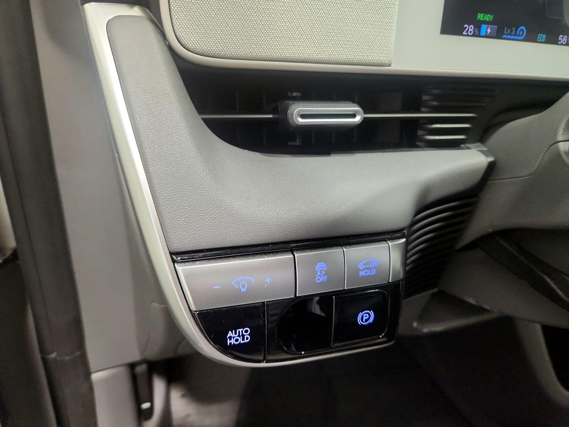 Thumbnail: 2023 Hyundai Ioniq 5 - 13