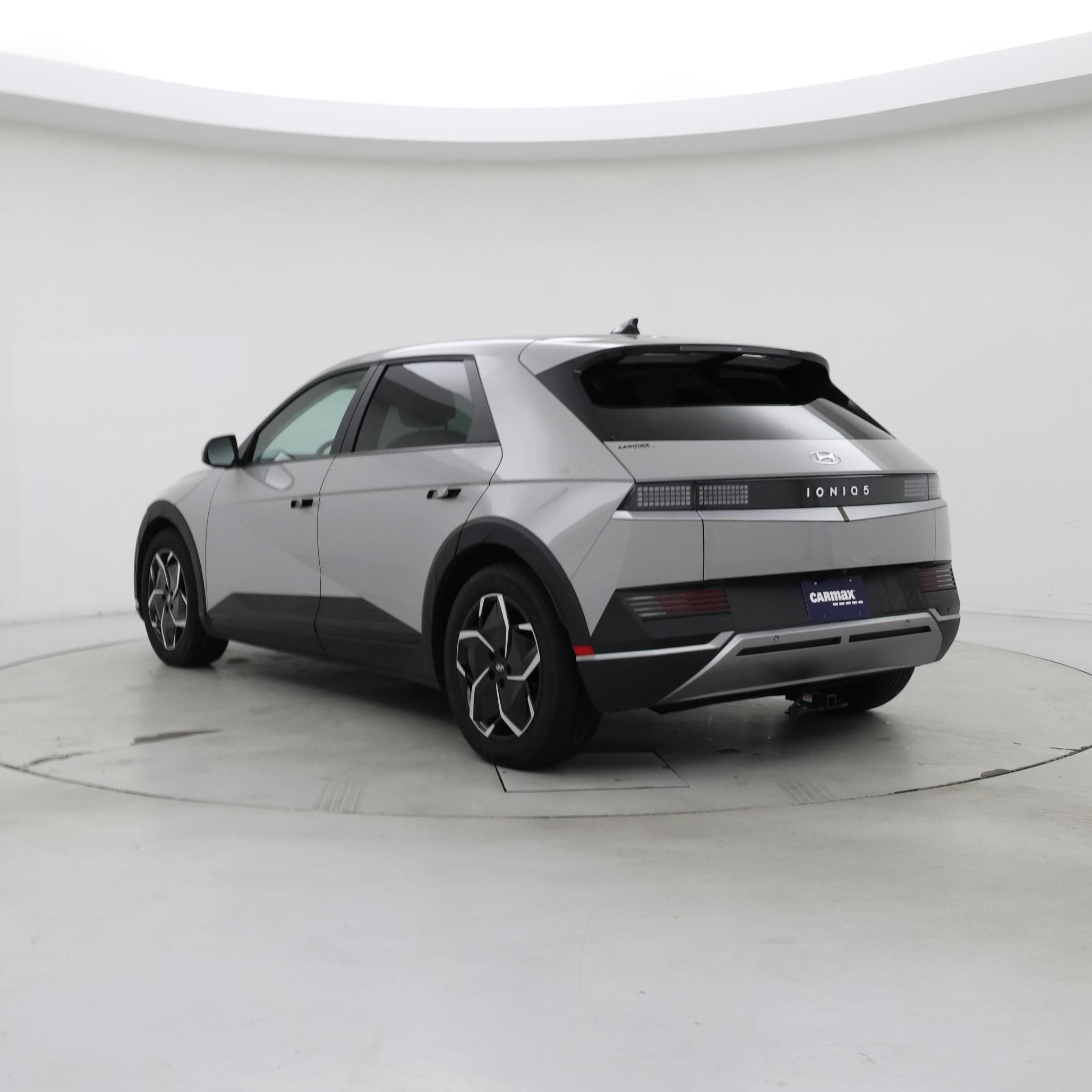 Thumbnail: 2023 Hyundai Ioniq 5 - 2