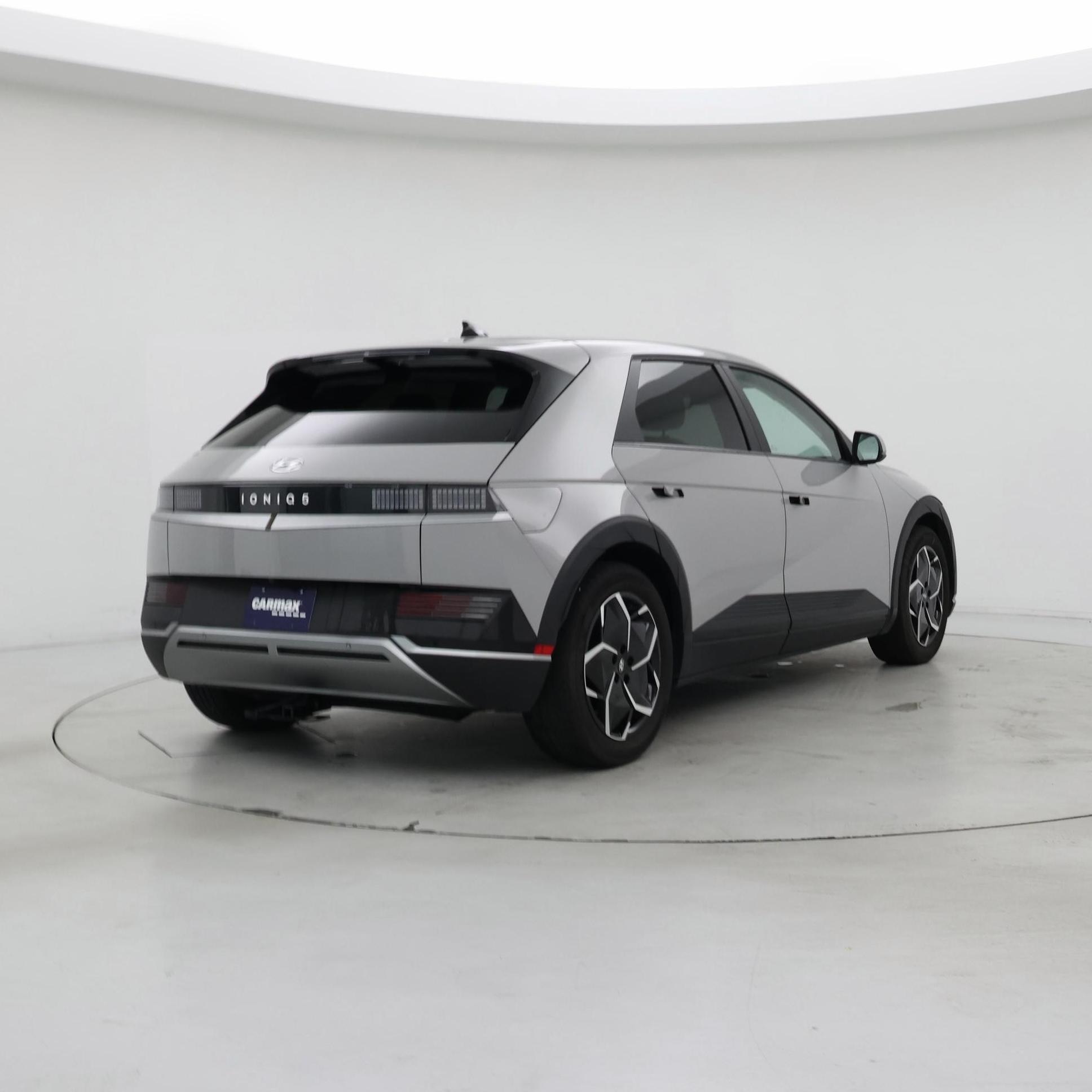 Thumbnail: 2023 Hyundai Ioniq 5 - 8