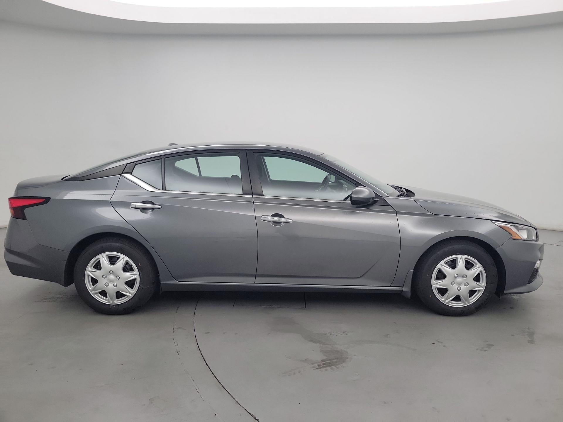 Thumbnail: 2019 Nissan Altima - 4