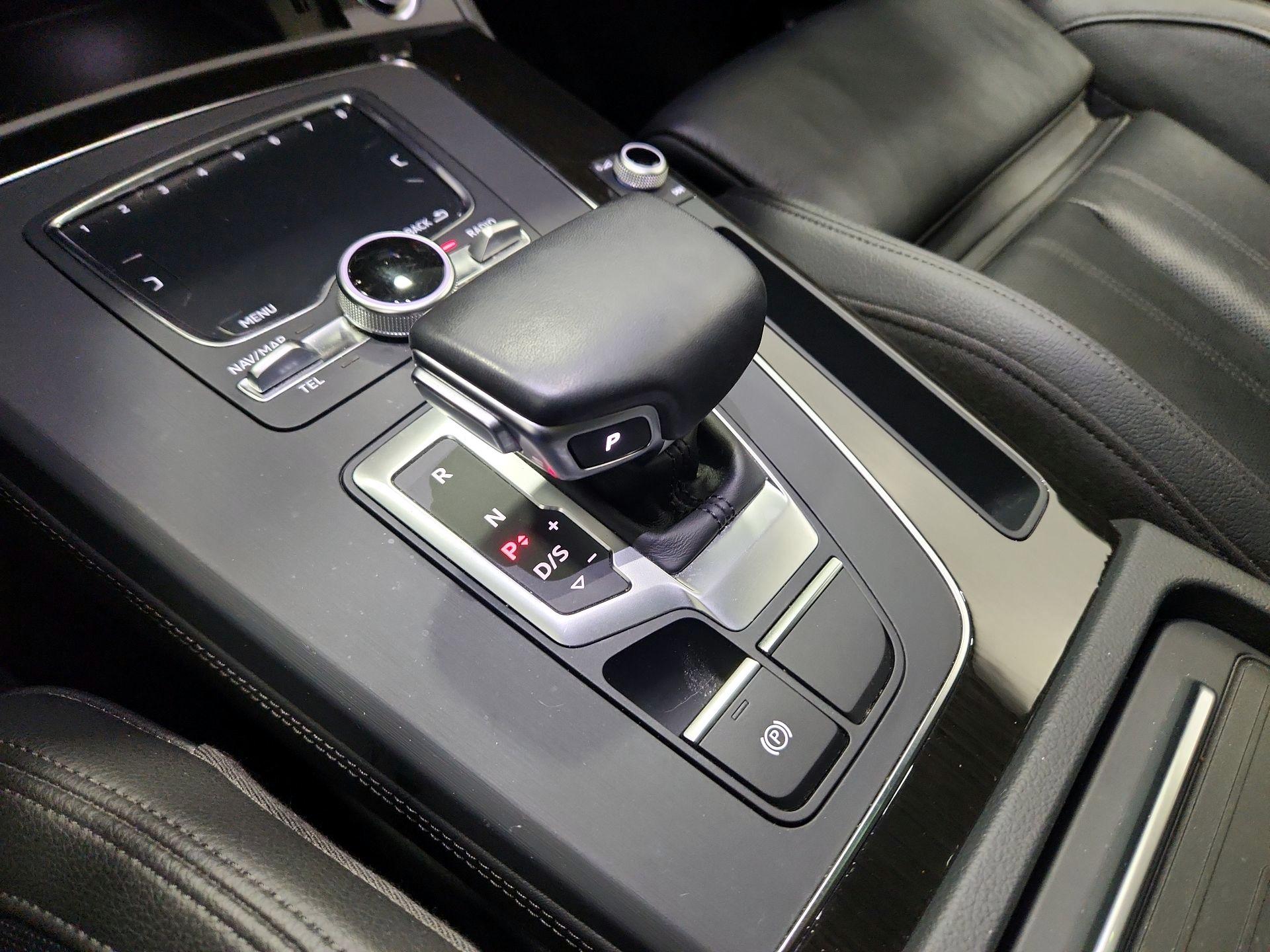 Thumbnail: 2019 Audi Q5 - 18