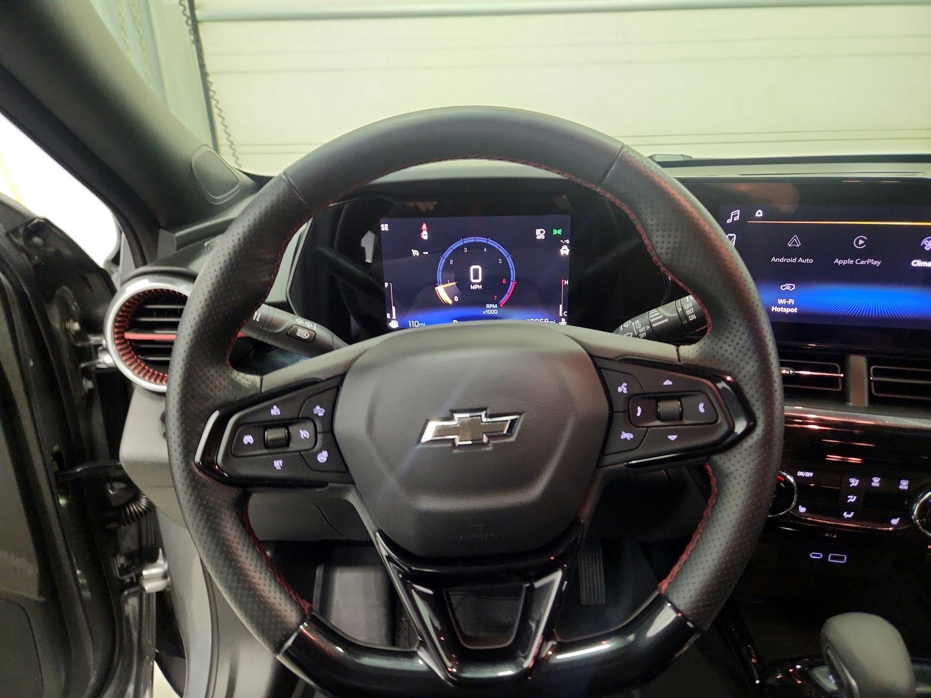 Thumbnail: 2025 Chevrolet Trax - 10