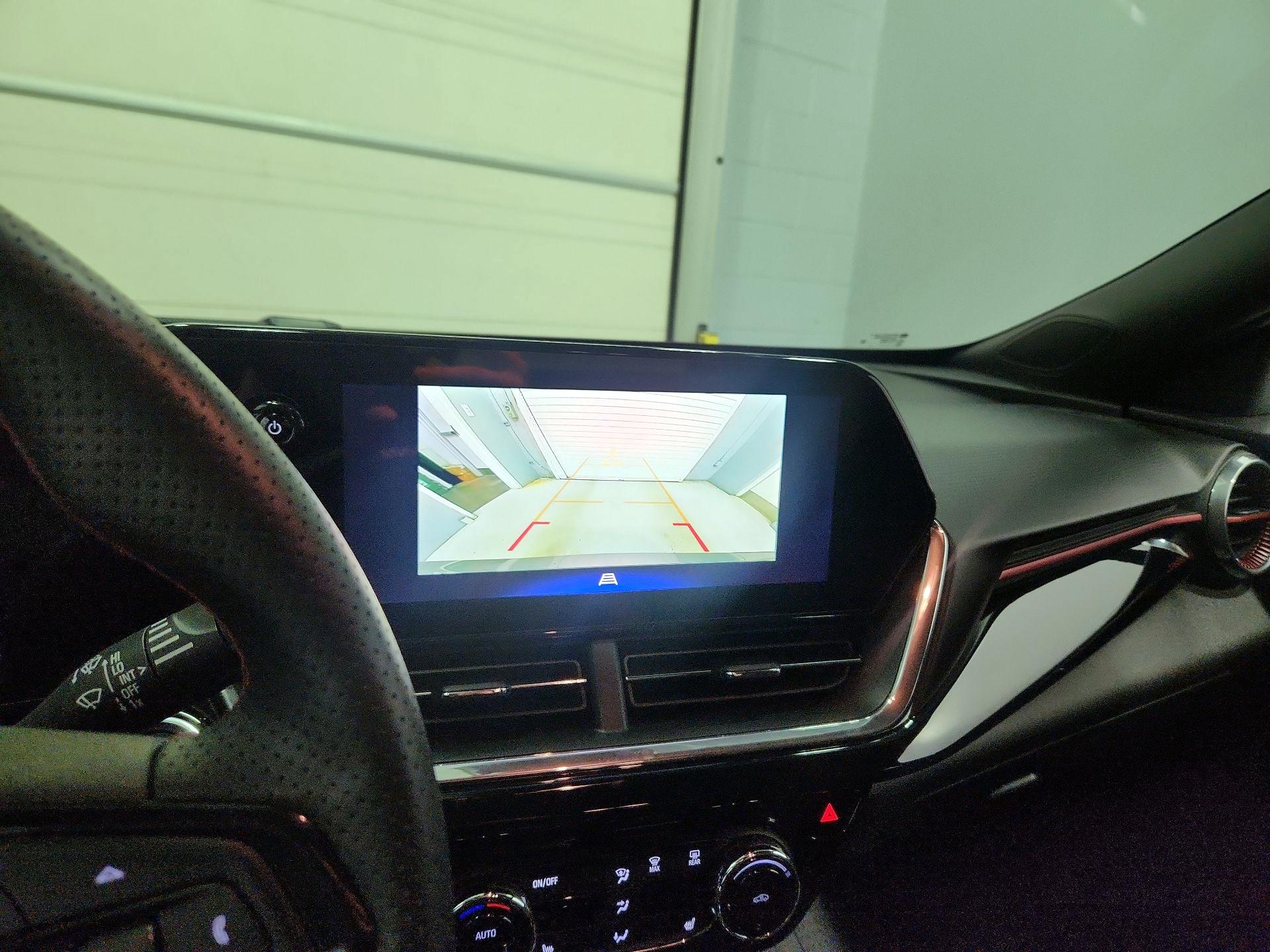 Thumbnail: 2025 Chevrolet Trax - 14