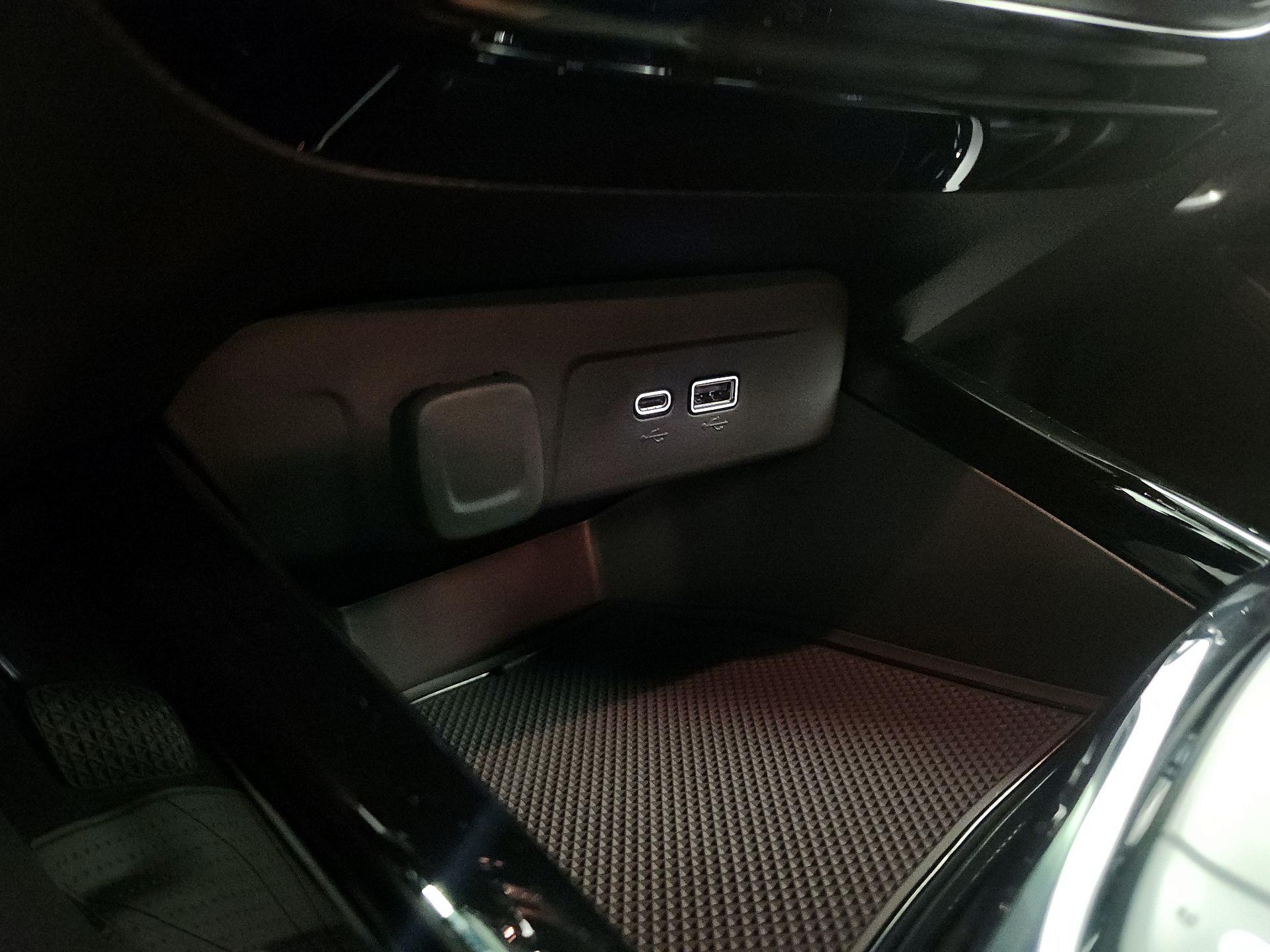 Thumbnail: 2025 Chevrolet Trax - 18