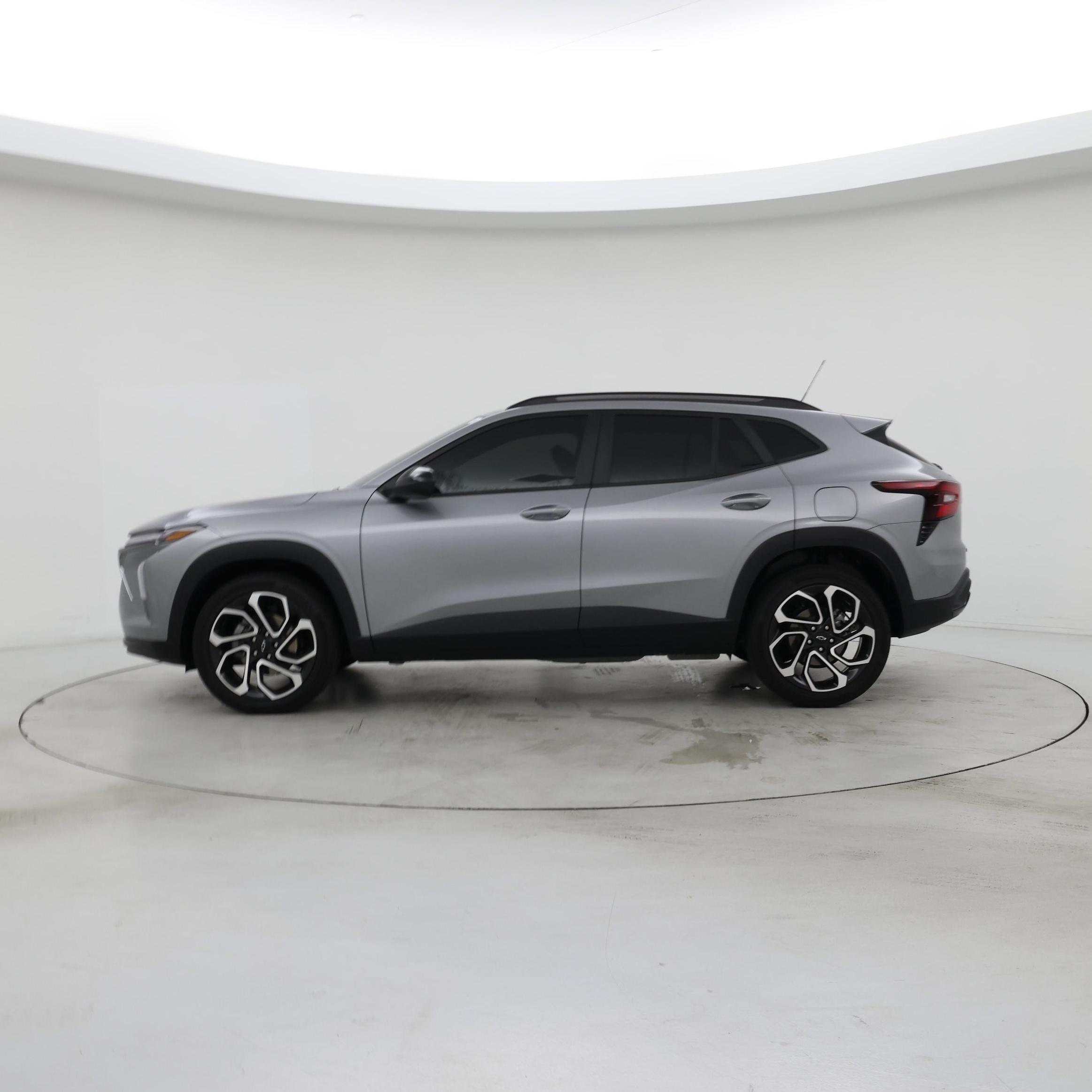 Thumbnail: 2025 Chevrolet Trax - 3