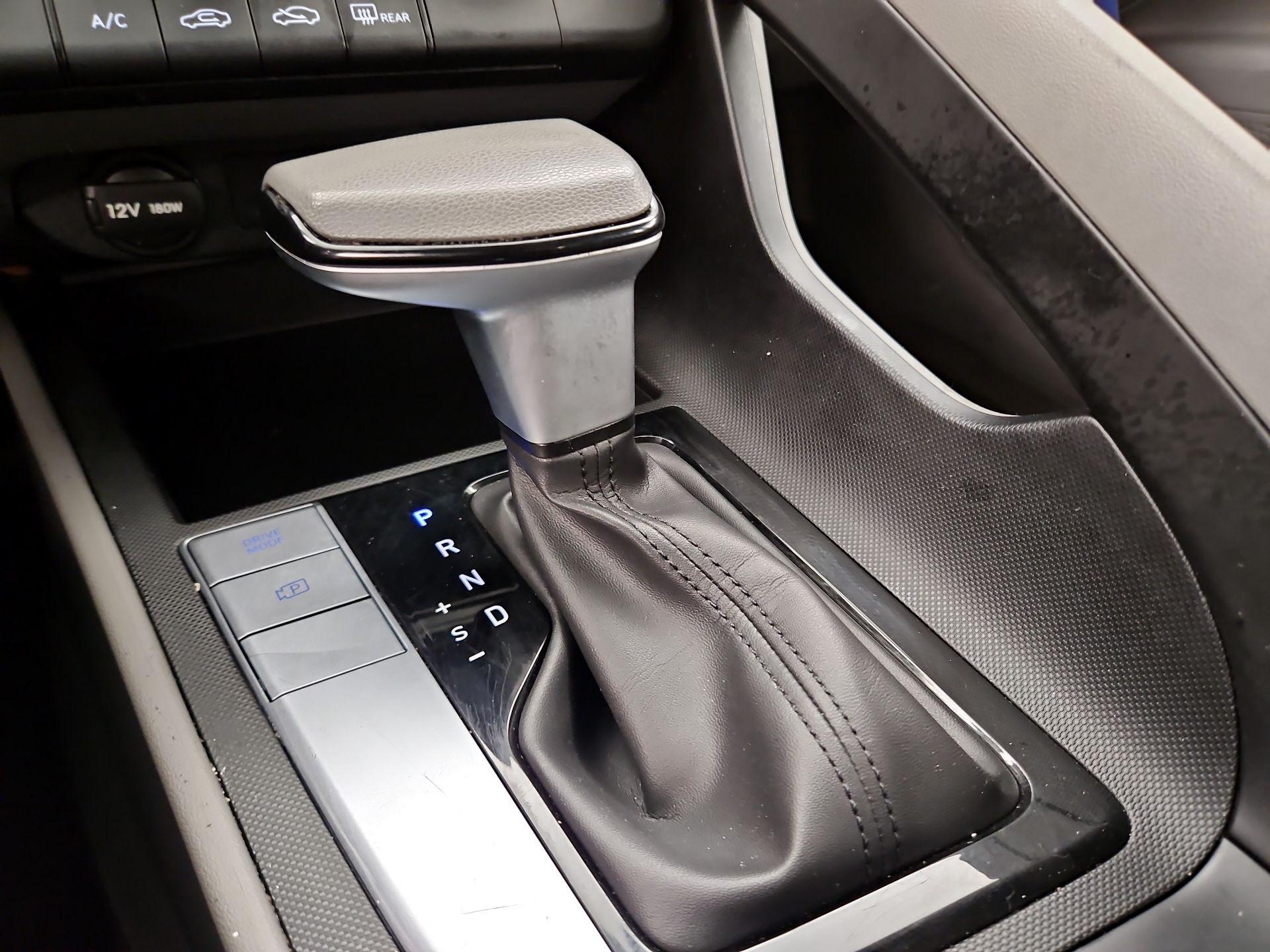 Thumbnail: 2024 Hyundai Elantra - 17