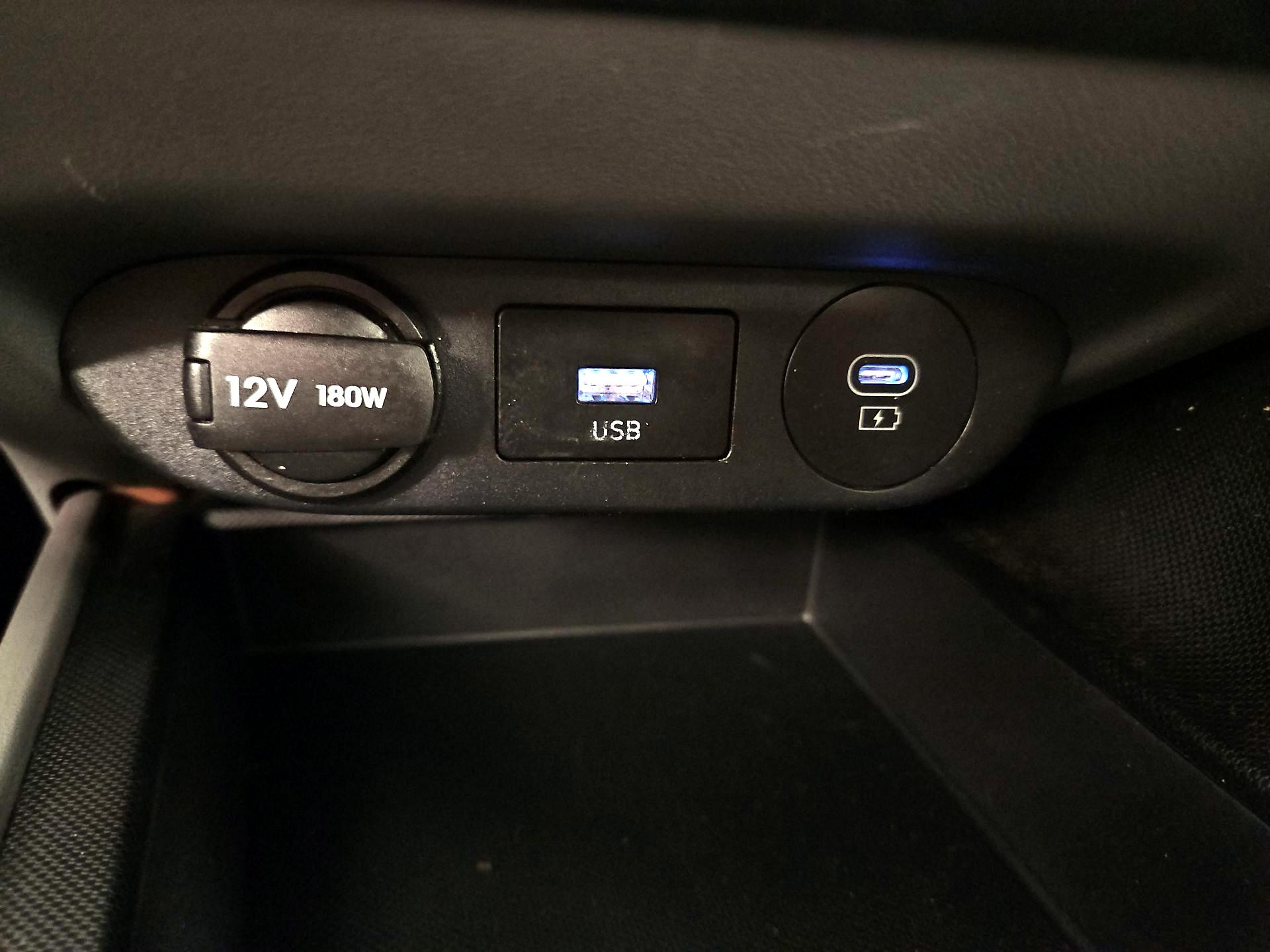 Thumbnail: 2024 Hyundai Elantra - 18