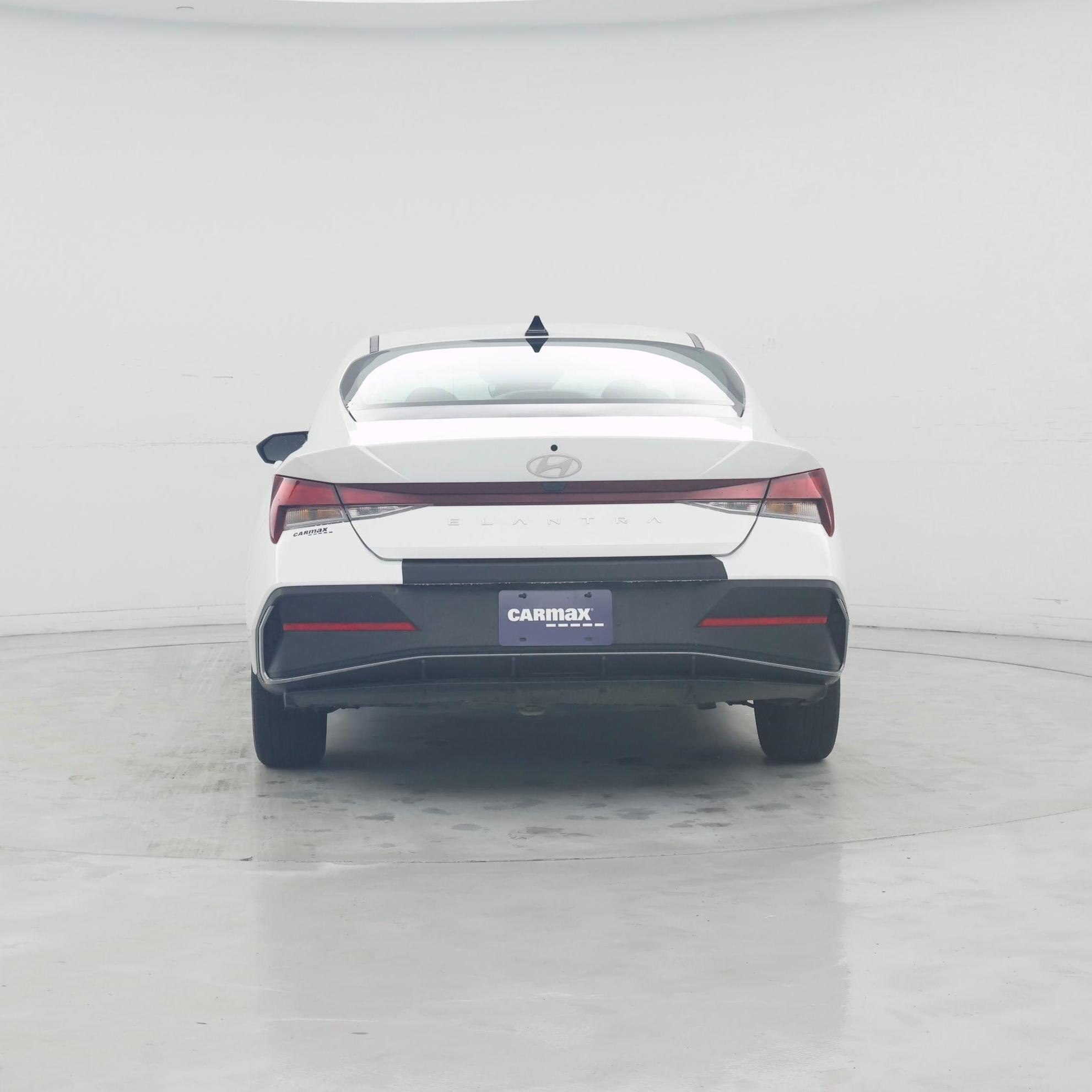 Thumbnail: 2024 Hyundai Elantra - 6