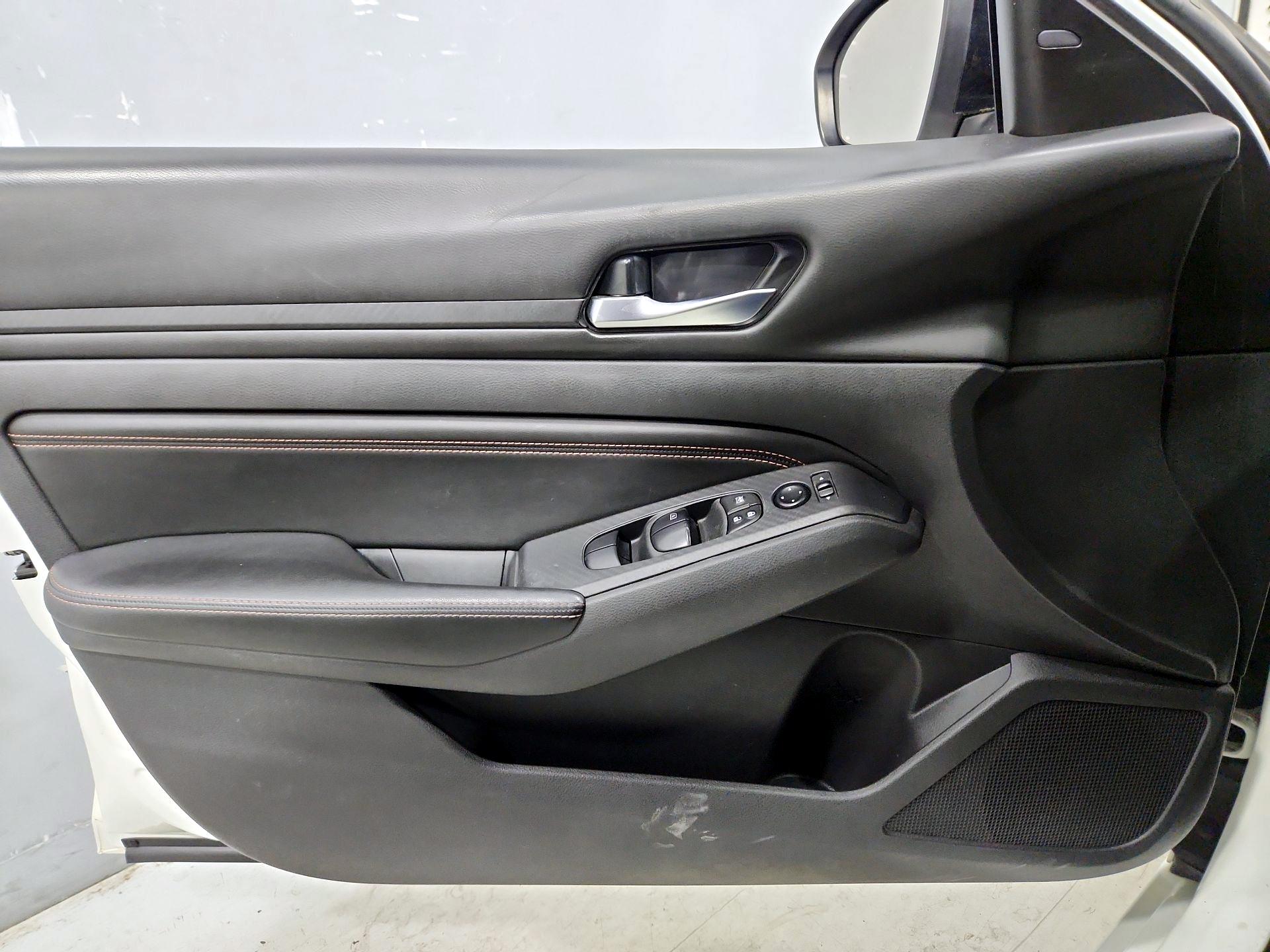 Thumbnail: 2021 Nissan Altima - 12