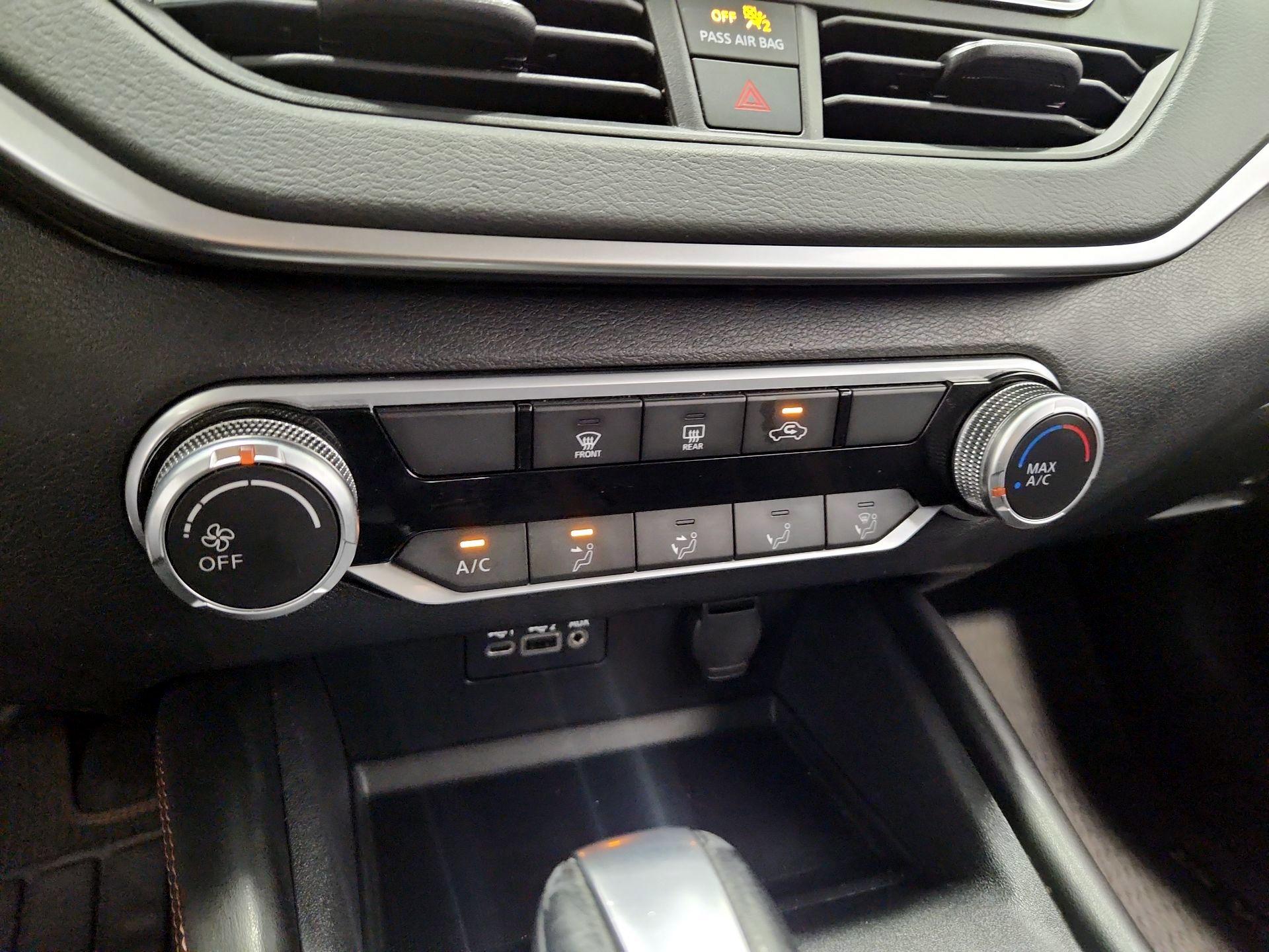 Thumbnail: 2021 Nissan Altima - 16