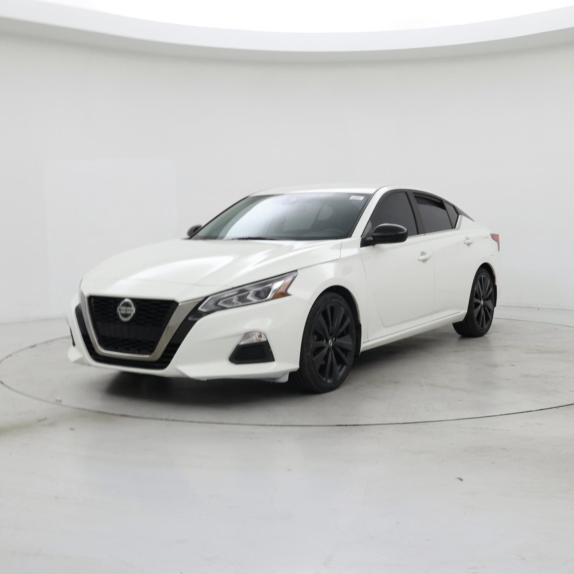 Thumbnail: 2021 Nissan Altima - 4
