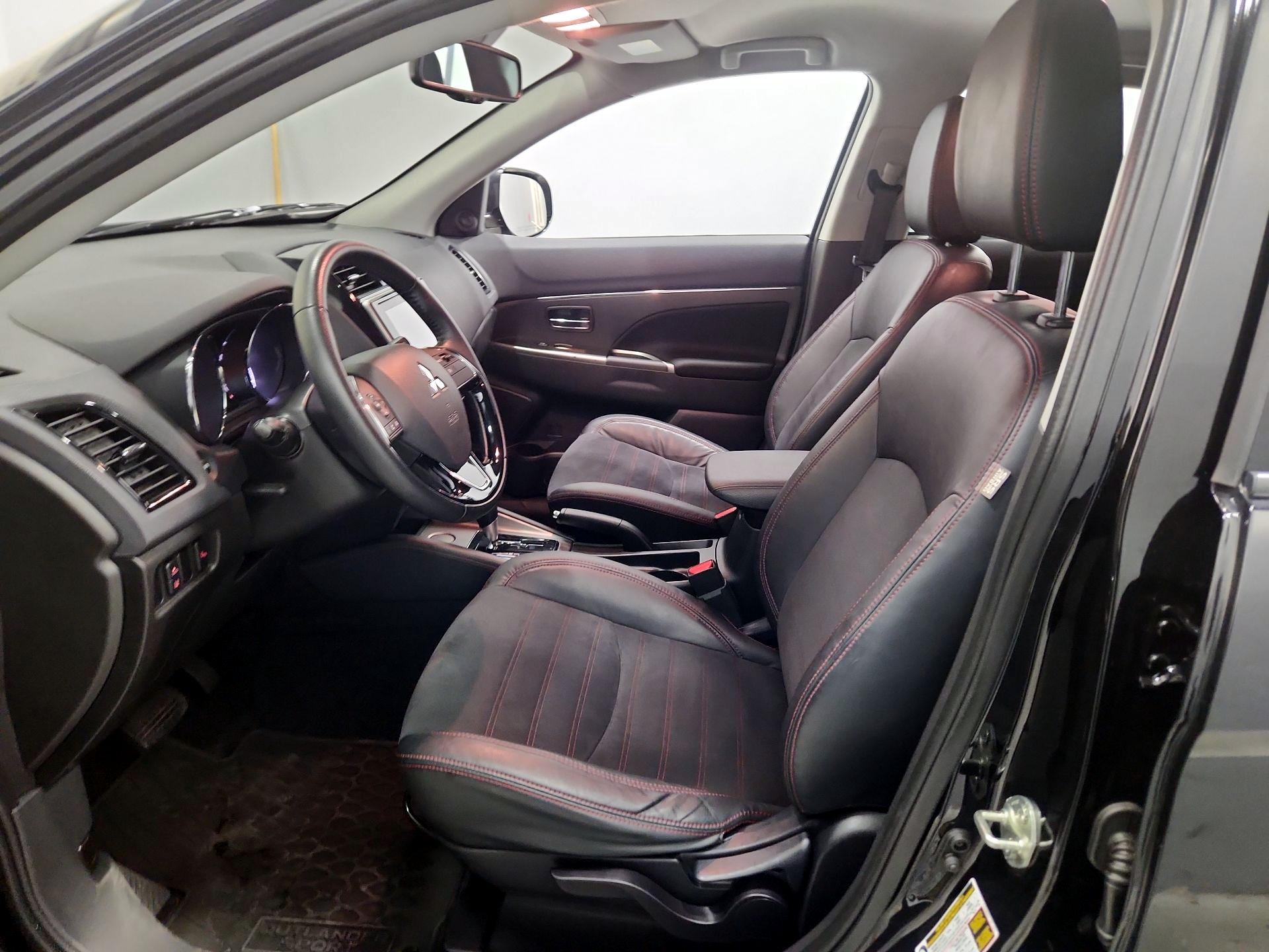 Thumbnail: 2022 Mitsubishi Outlander Sport - 11