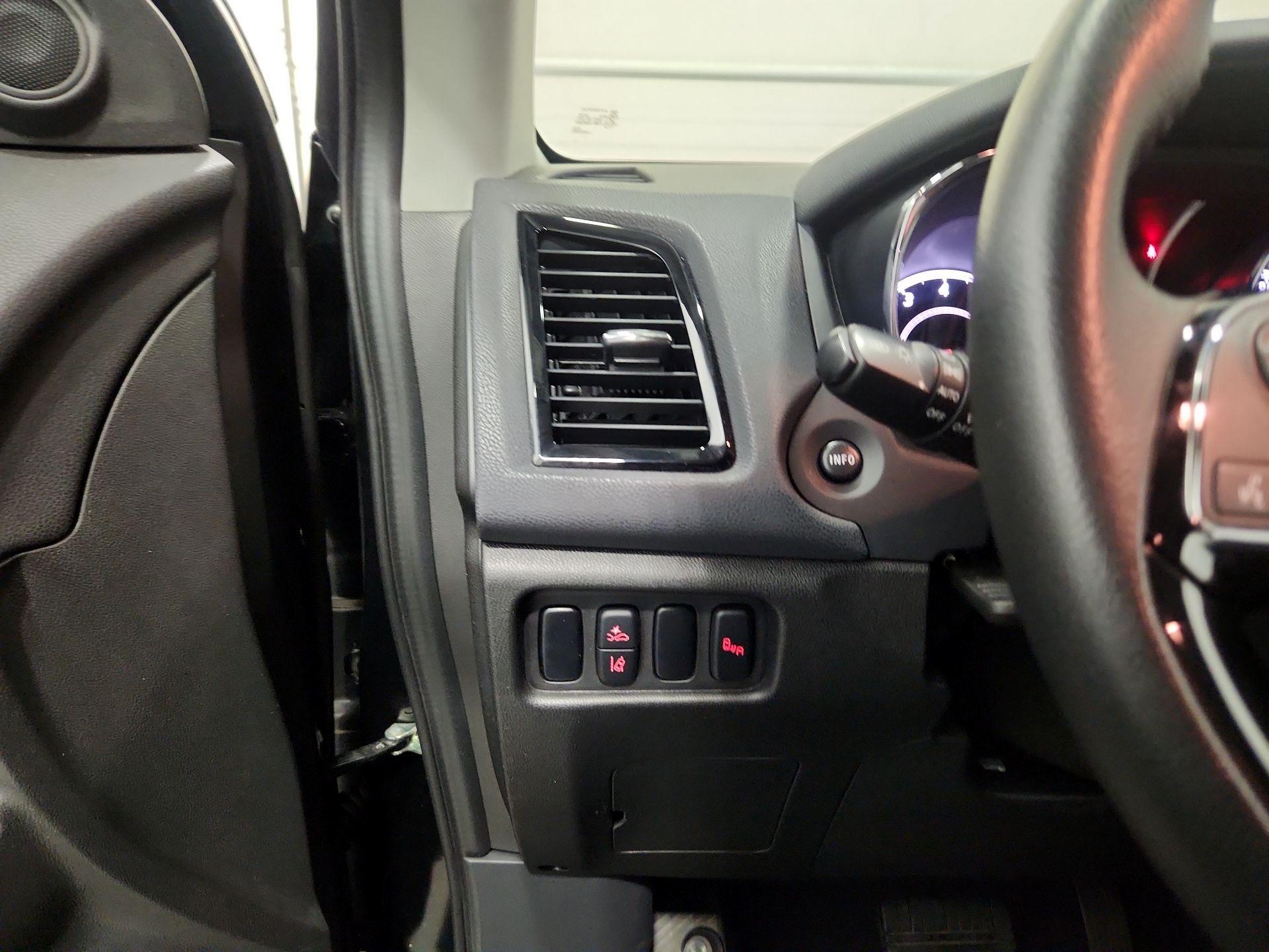 Thumbnail: 2022 Mitsubishi Outlander Sport - 13