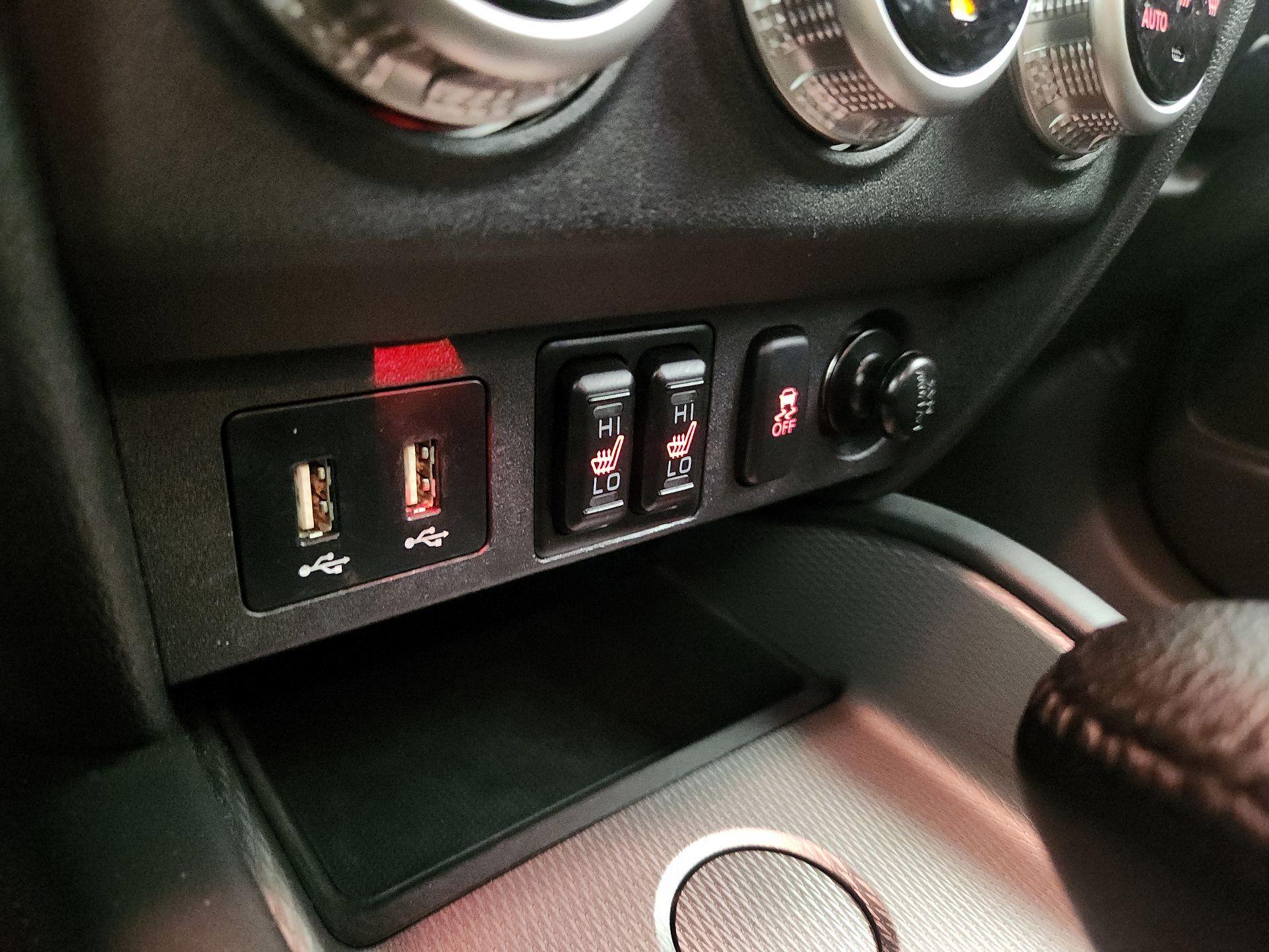 Thumbnail: 2022 Mitsubishi Outlander Sport - 18