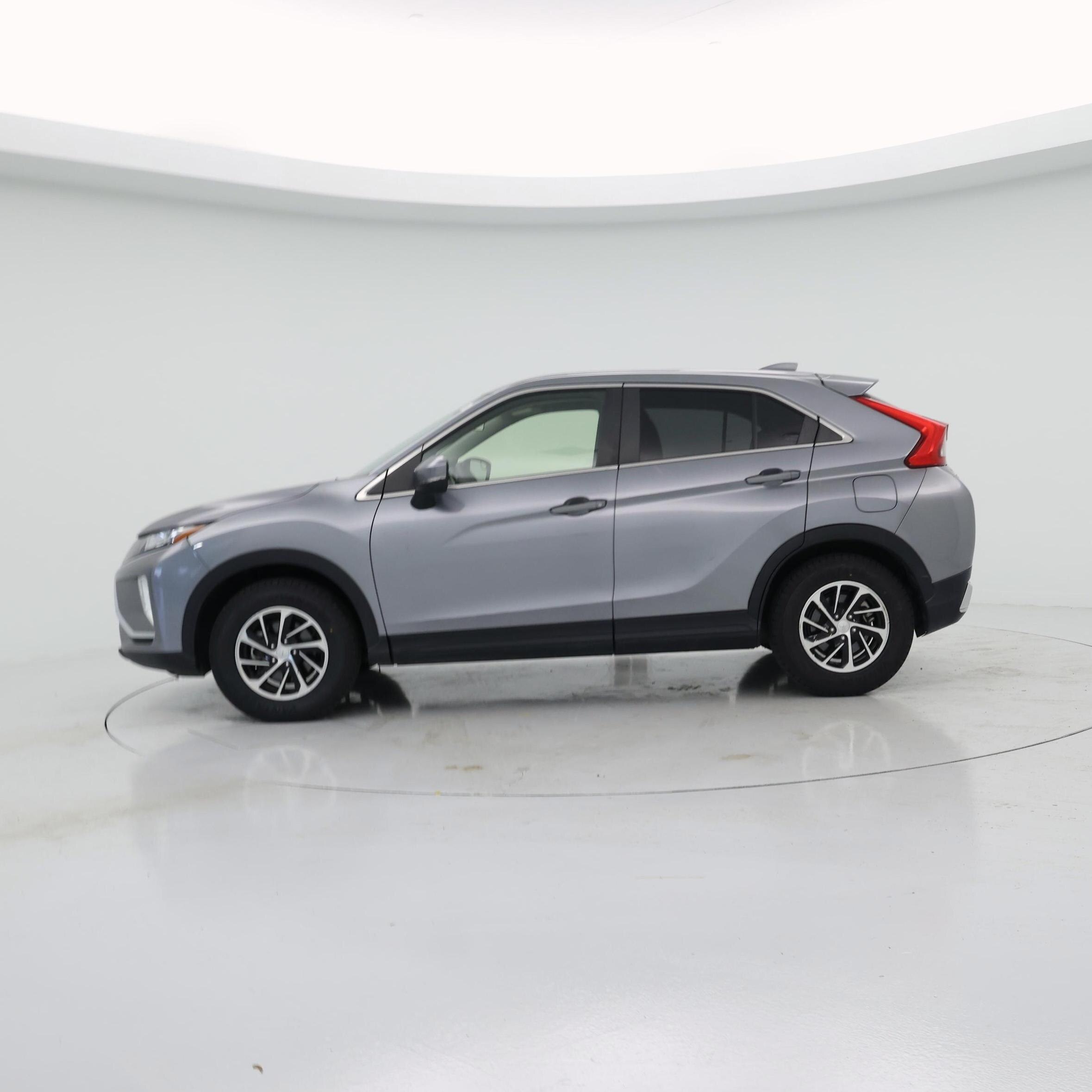 Thumbnail: 2020 Mitsubishi Eclipse Cross - 3