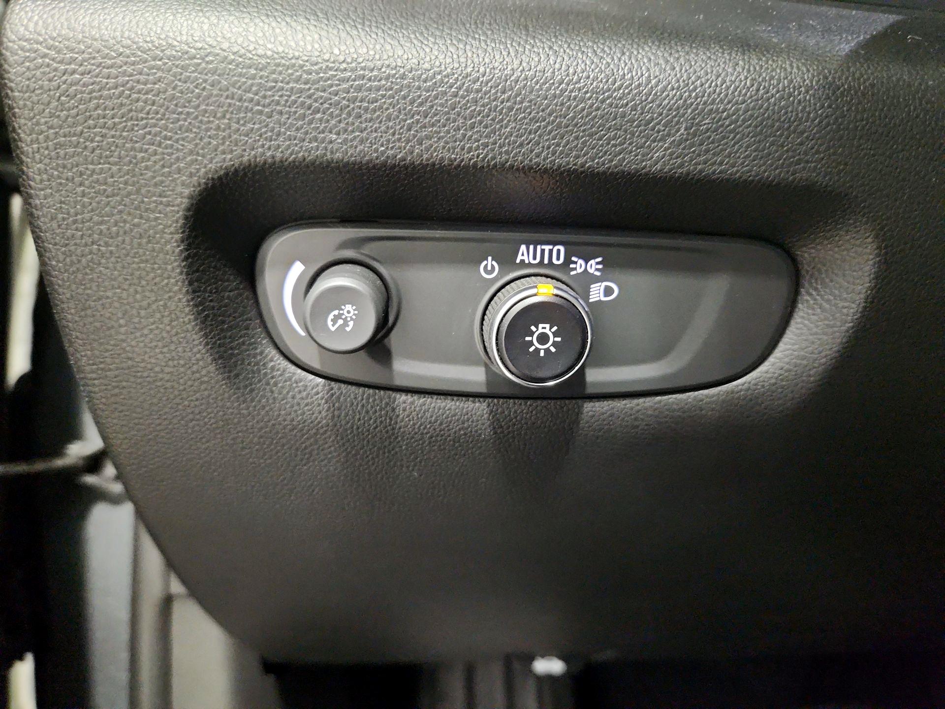 Thumbnail: 2023 Chevrolet Traverse - 13