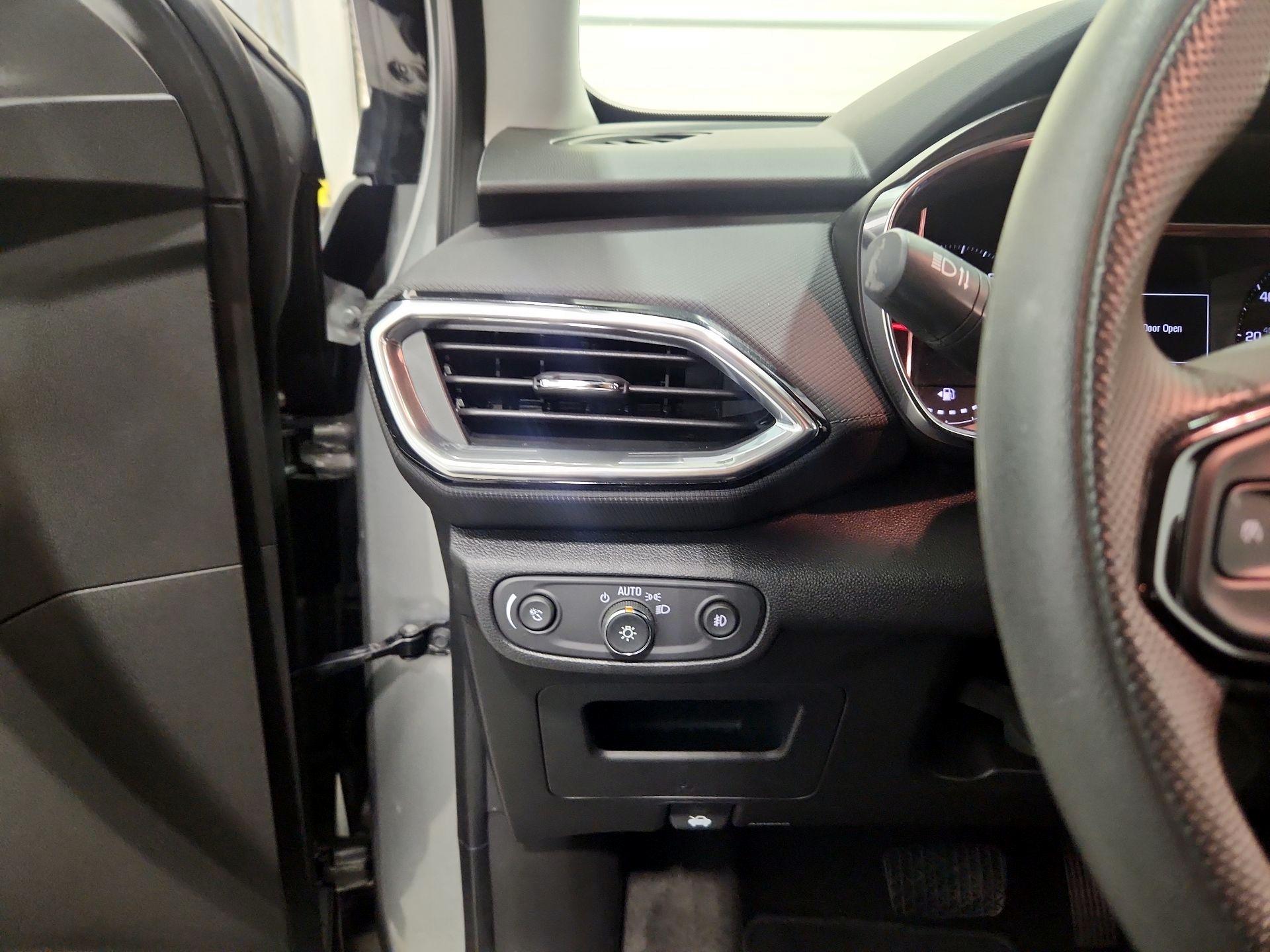 Thumbnail: 2023 Chevrolet TrailBlazer - 13