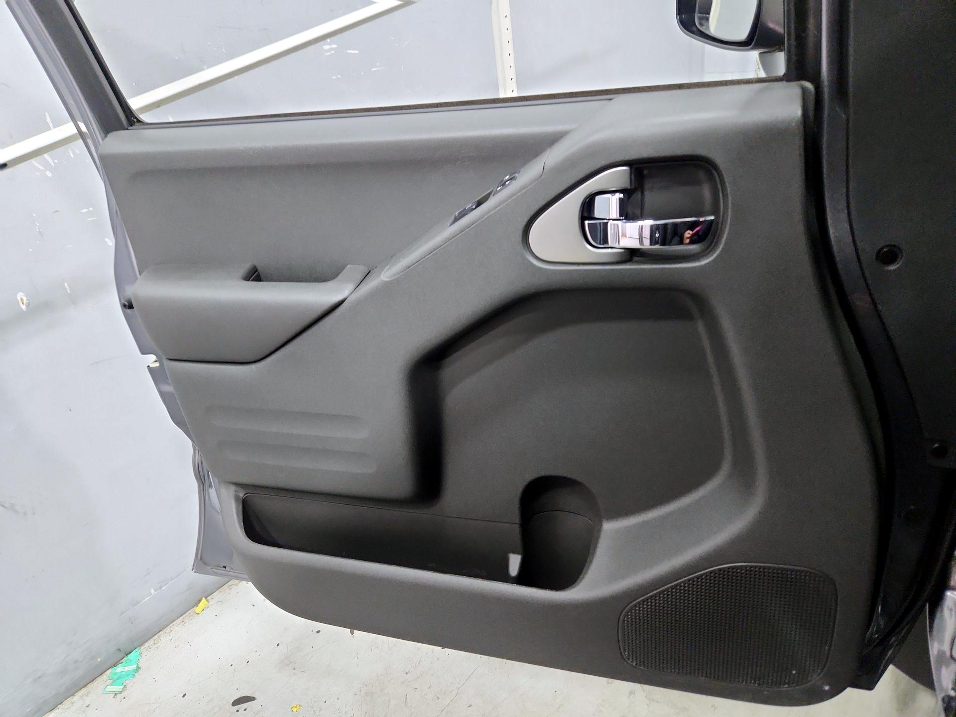 Thumbnail: 2020 Nissan Frontier - 12