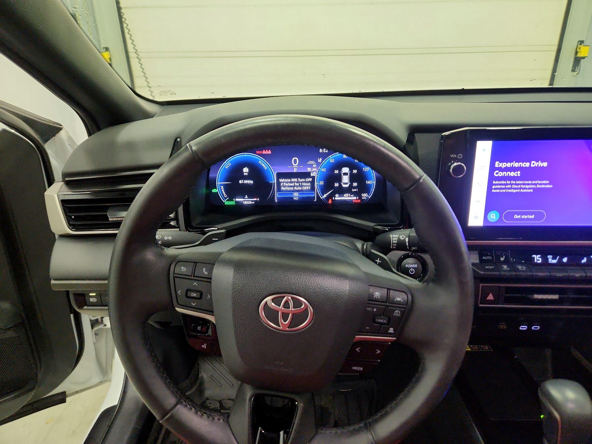 Thumbnail: 2025 Toyota Camry - 10