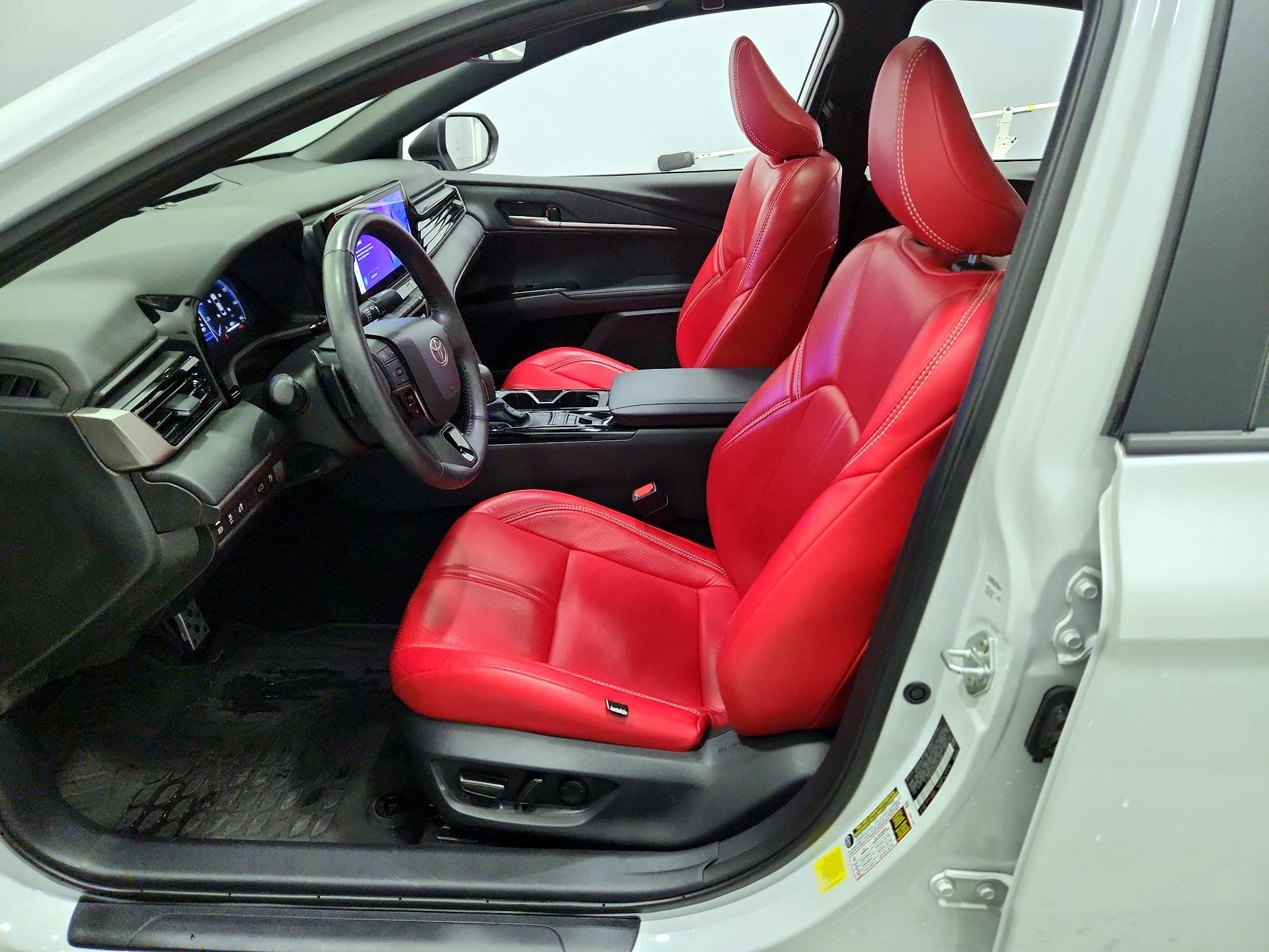 Thumbnail: 2025 Toyota Camry - 11