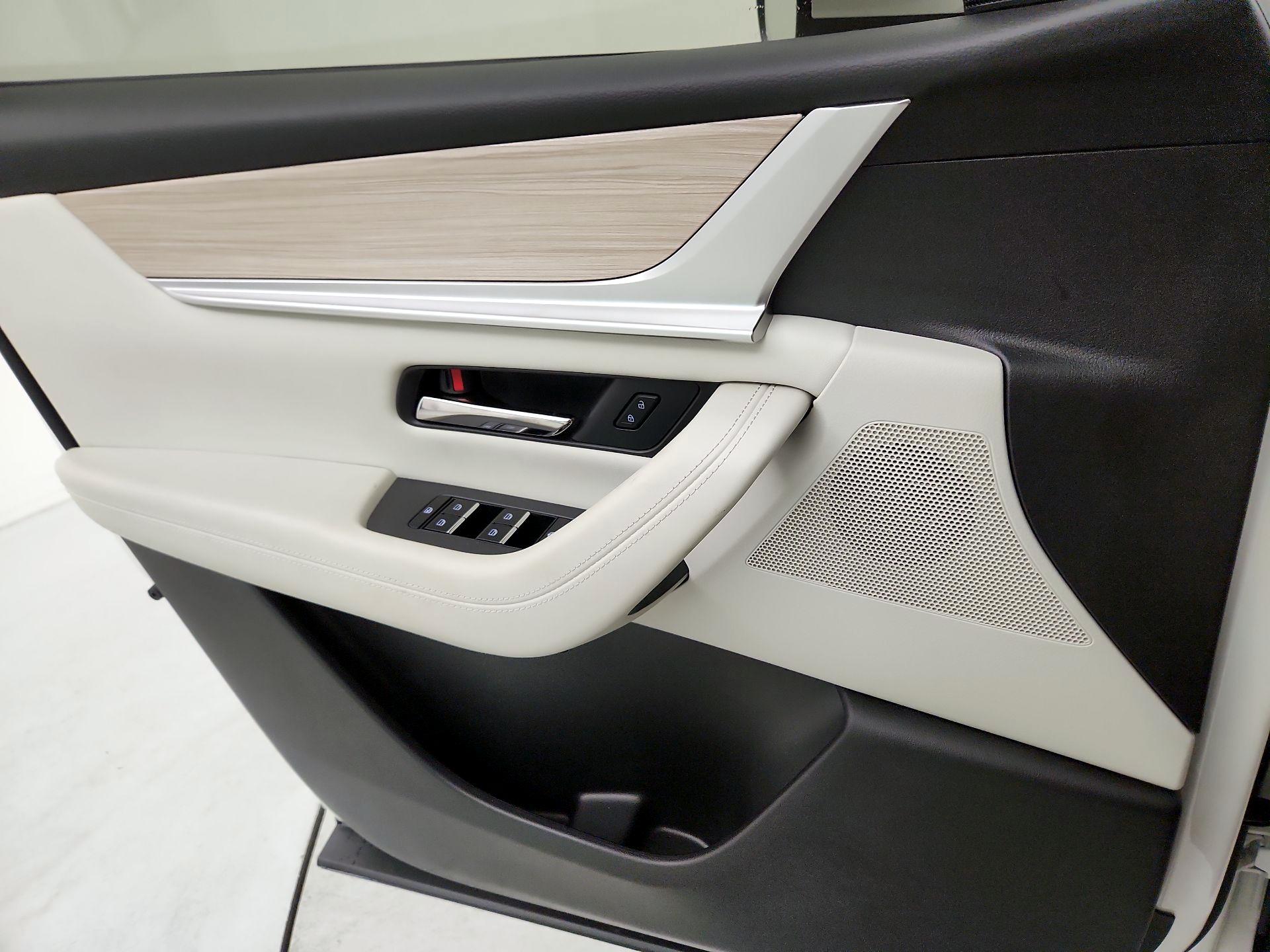 Thumbnail: 2024 Mazda CX-90 - 10