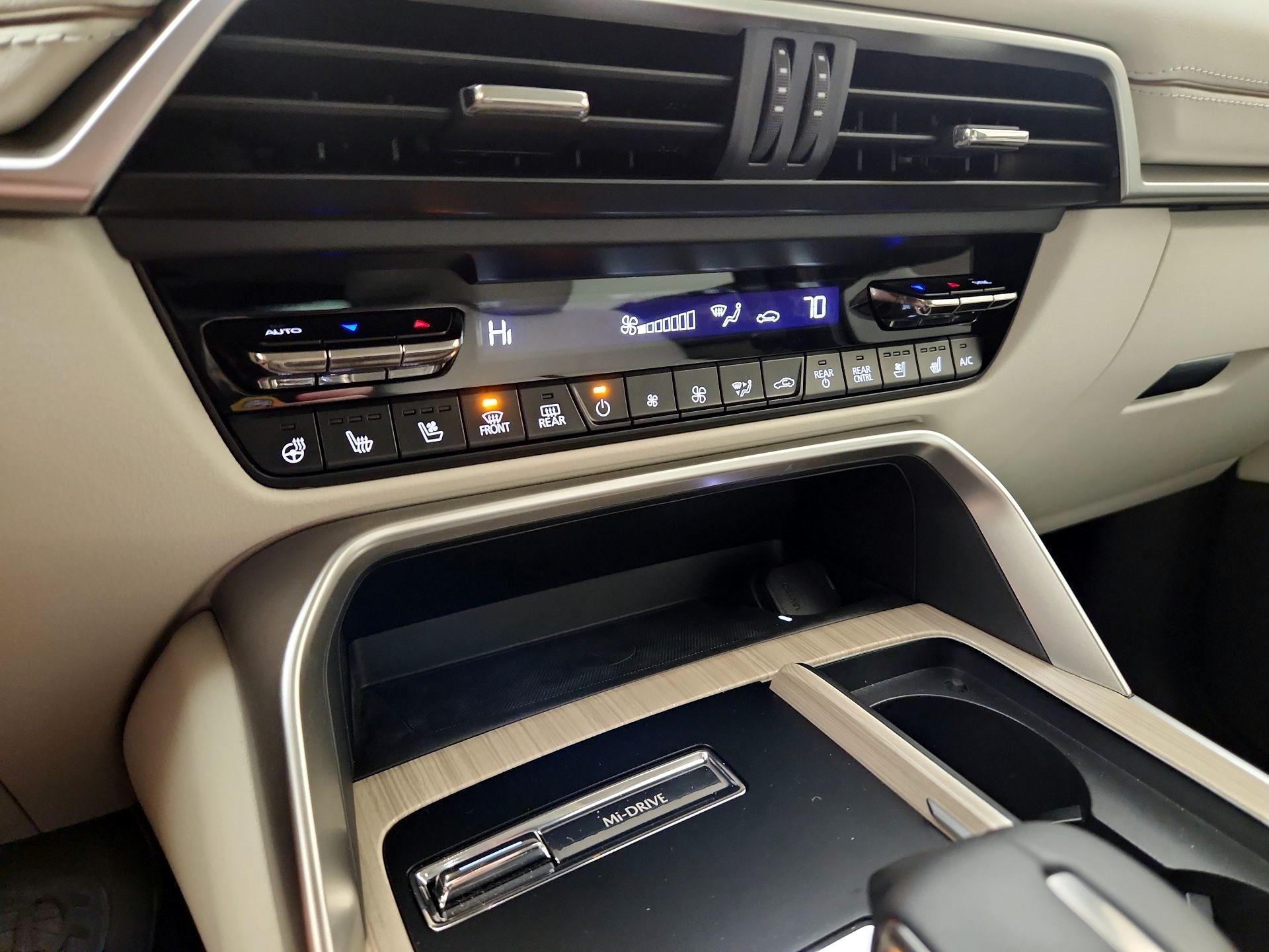 Thumbnail: 2024 Mazda CX-90 - 14