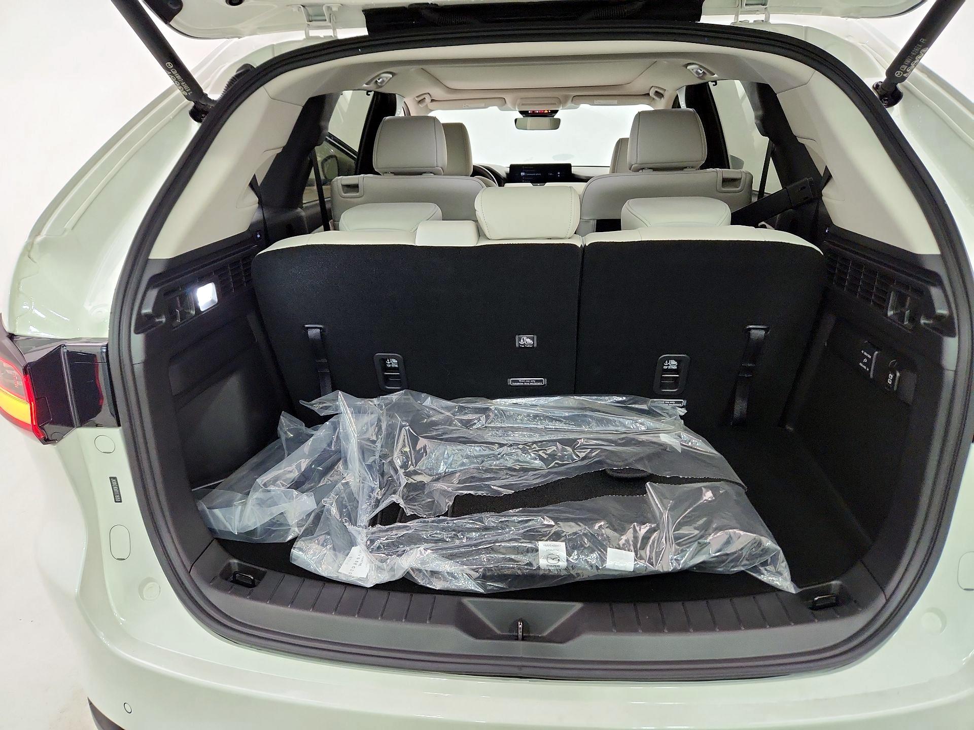 Thumbnail: 2024 Mazda CX-90 - 17