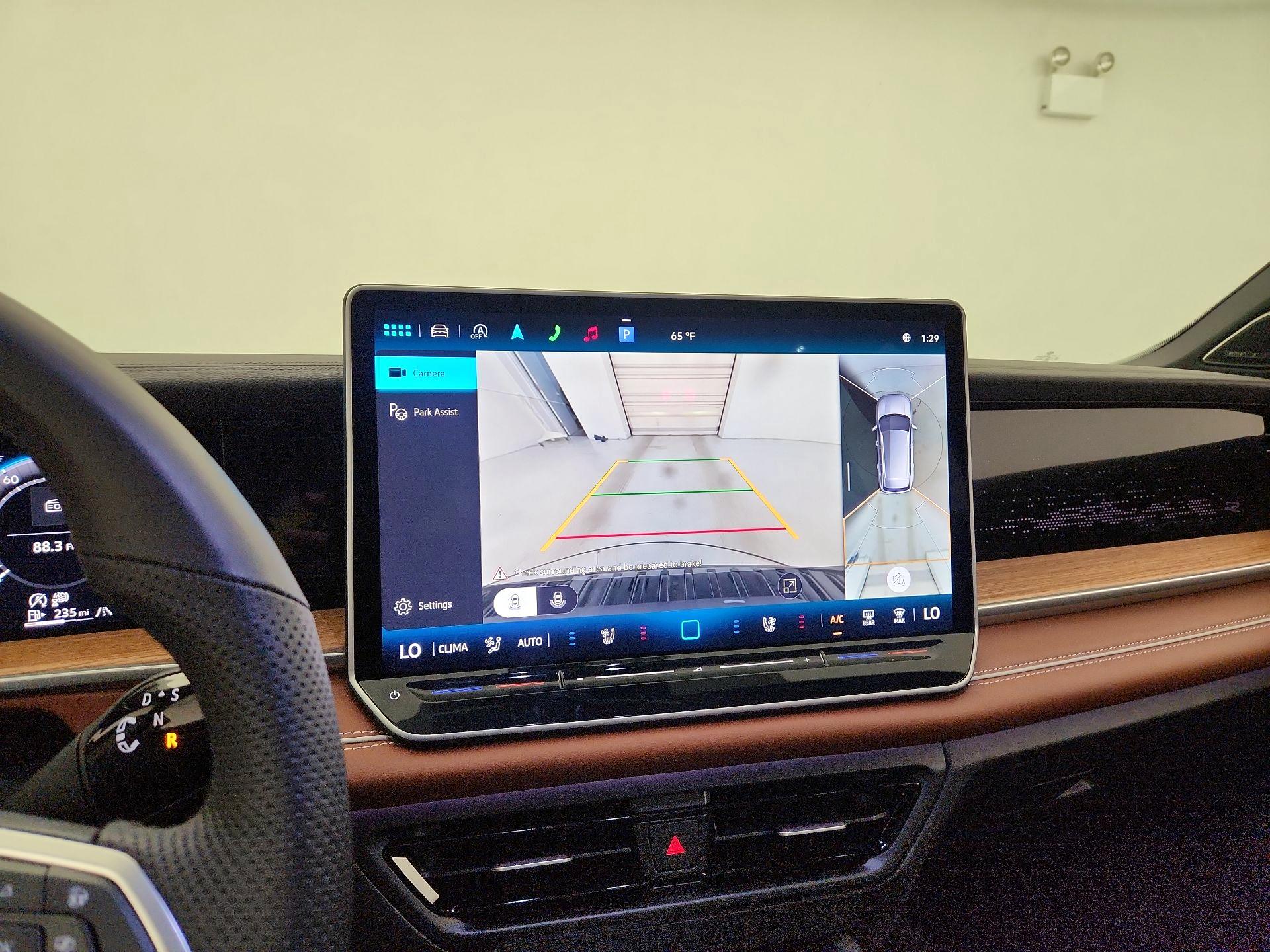 Thumbnail: 2025 Volkswagen Tiguan - 15