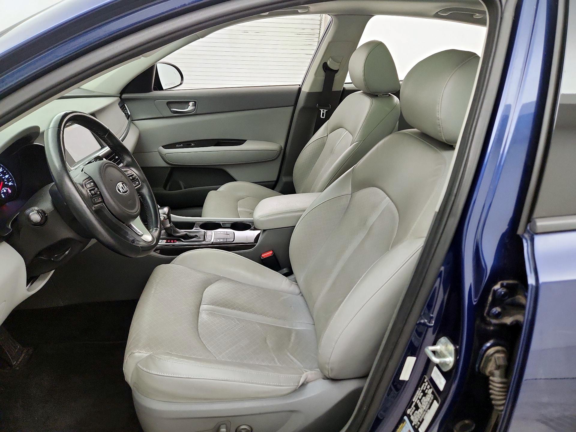 Thumbnail: 2016 Kia Optima - 11