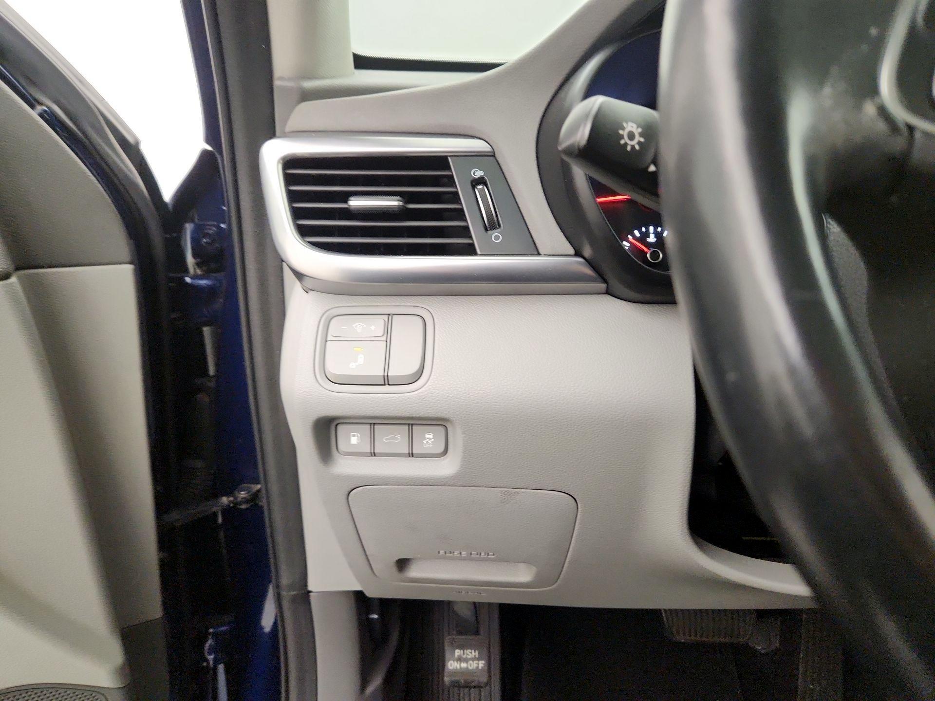 Thumbnail: 2016 Kia Optima - 13